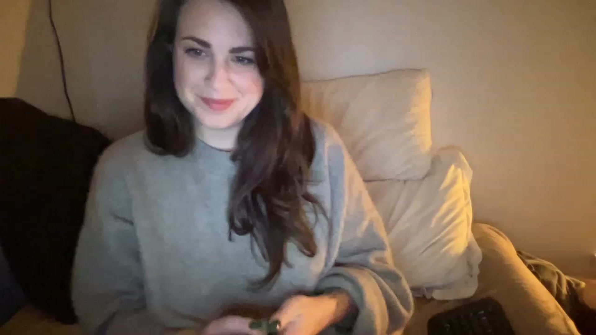 Gallery image thumbnail from PennieGold's myfreecams stream on, 12/31/2022, 01:49 image 11 of 20