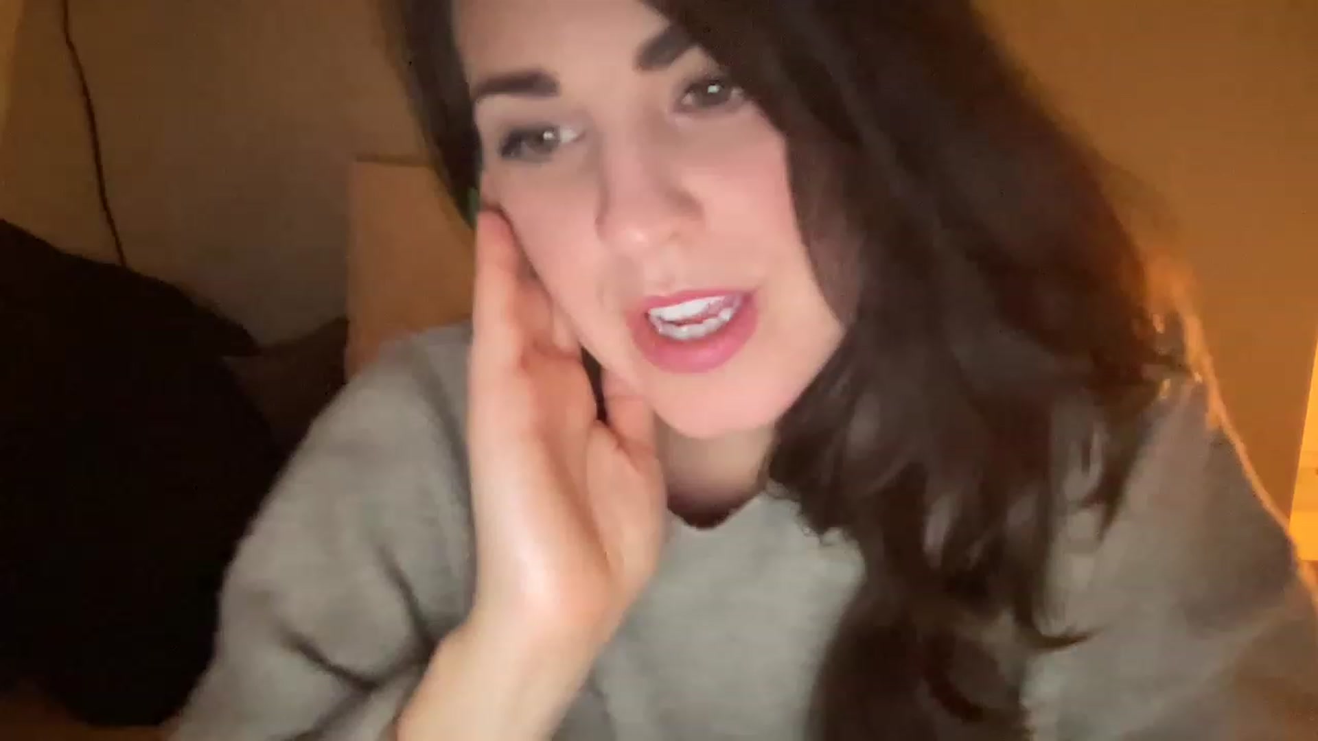 Gallery image thumbnail from PennieGold's myfreecams stream on, 12/31/2022, 01:49 image 10 of 20