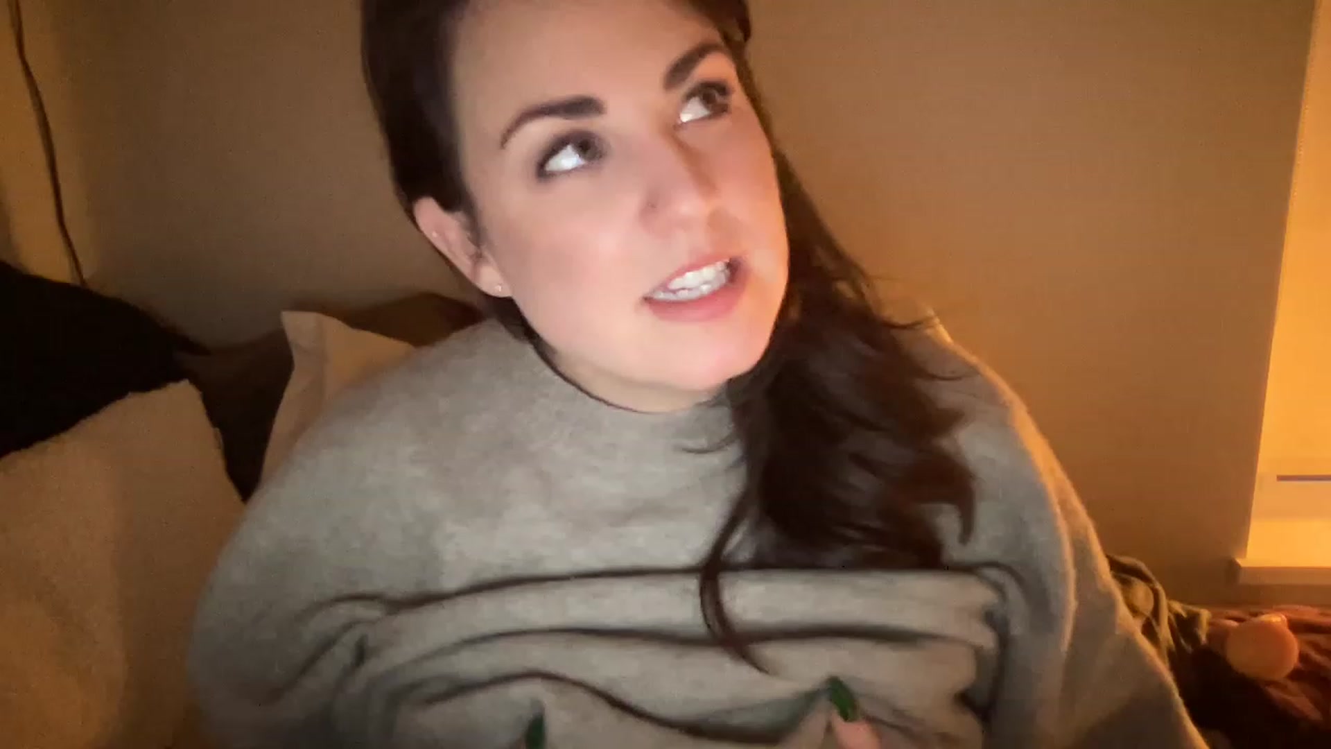 Gallery image thumbnail from PennieGold's myfreecams stream on, 12/31/2022, 01:49 image 3 of 20