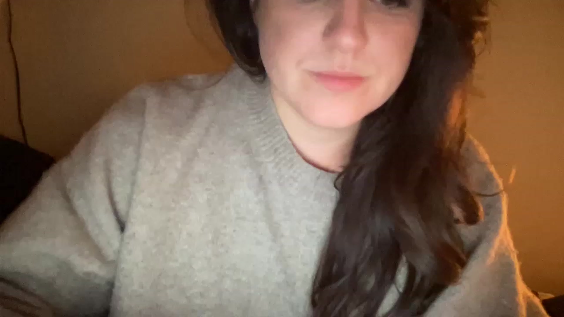 Gallery image thumbnail from PennieGold's myfreecams stream on, 12/31/2022, 01:49 image 6 of 20