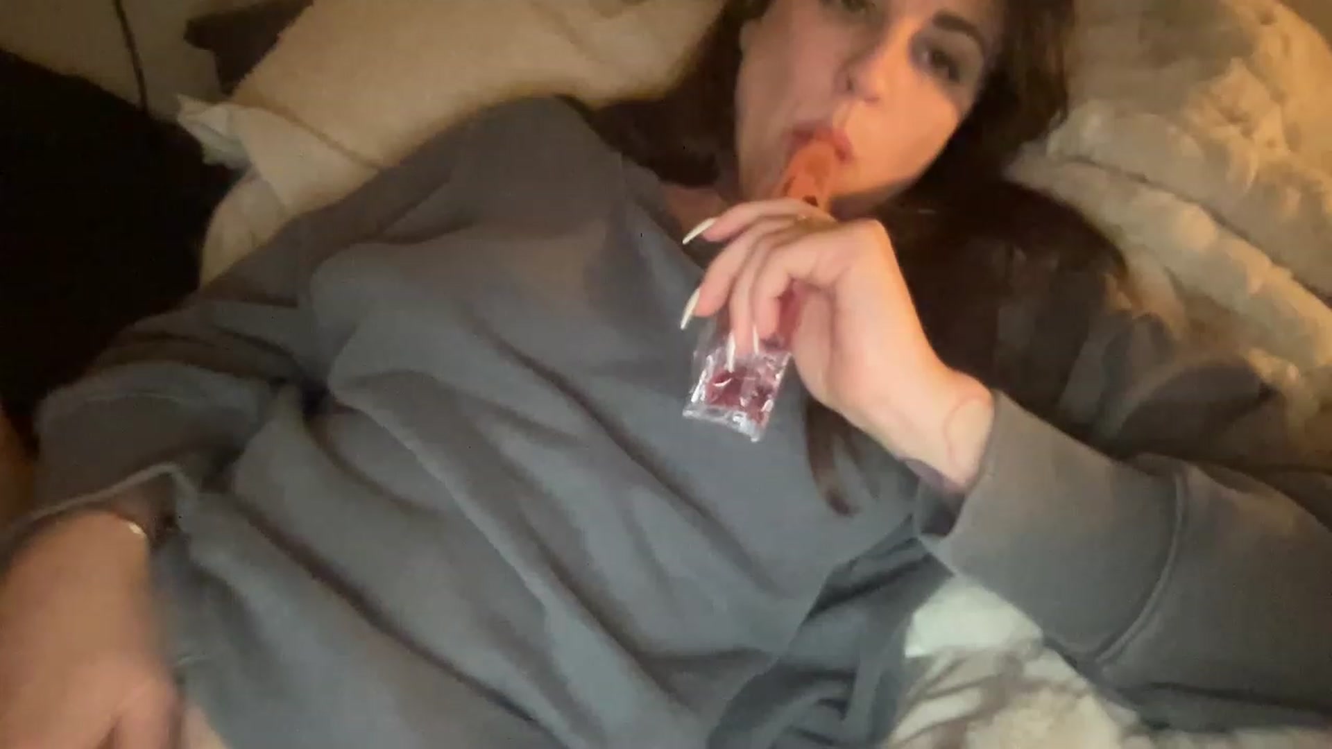 Gallery image thumbnail from PennieGold's myfreecams stream on, 01/01/2023, 06:25 image 16 of 20