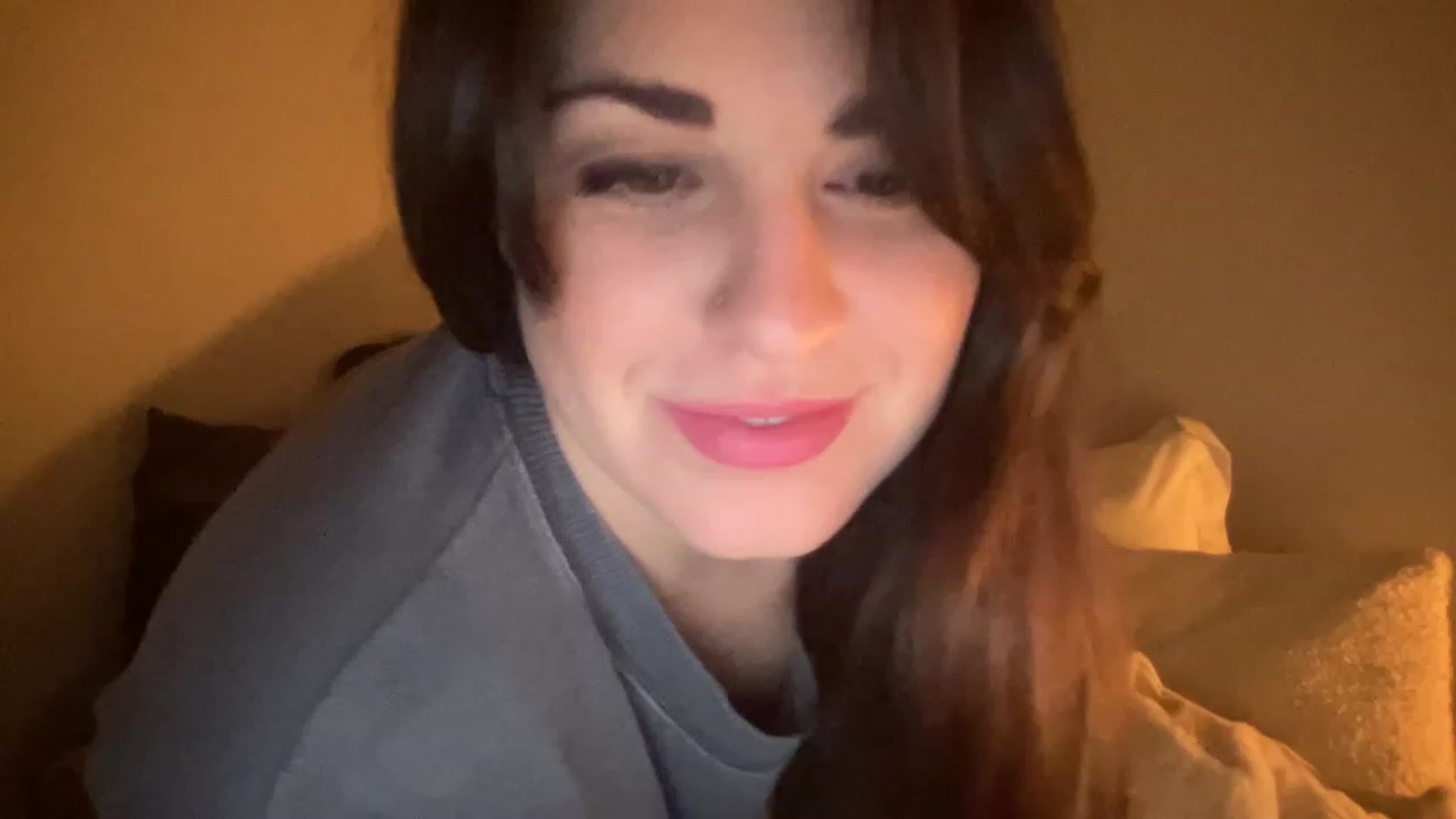Gallery image thumbnail from PennieGold's myfreecams stream on, 01/01/2023, 06:25 image 2 of 20