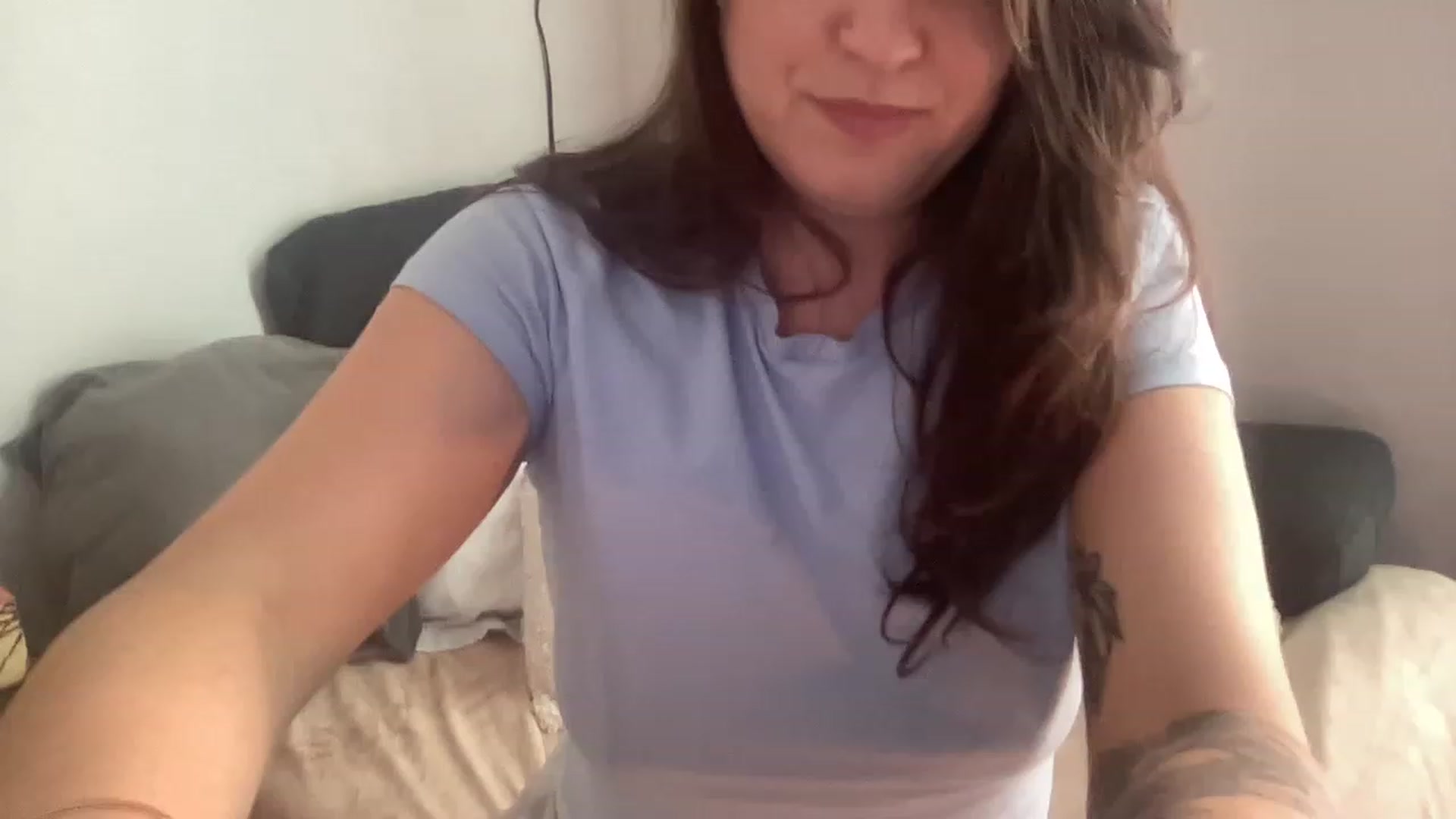 Gallery image thumbnail from PennieGold's myfreecams stream on, 01/16/2023, 21:57 image 20 of 20
