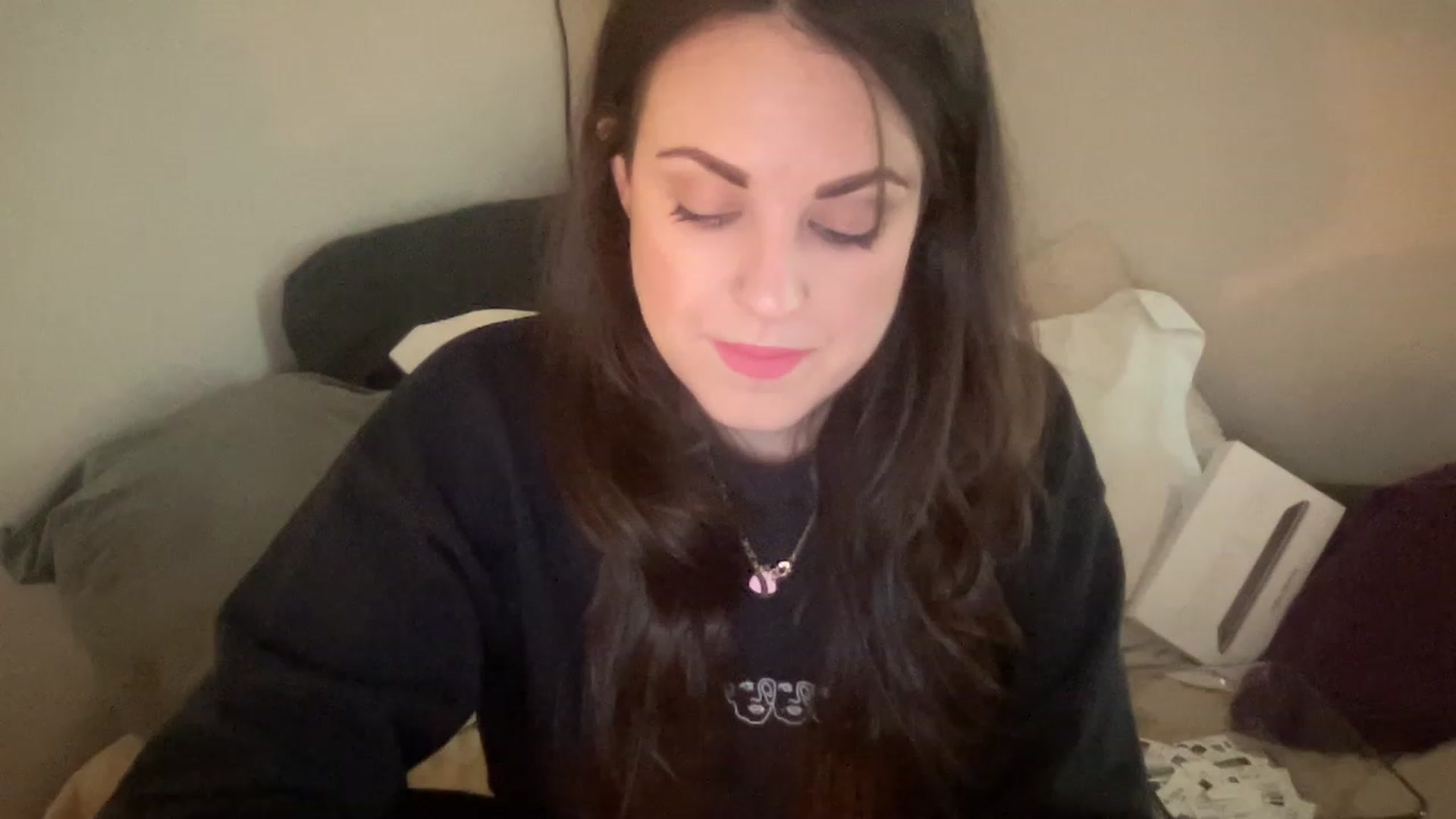 Gallery image thumbnail from PennieGold's myfreecams stream on, 01/17/2023, 22:17 image 11 of 20