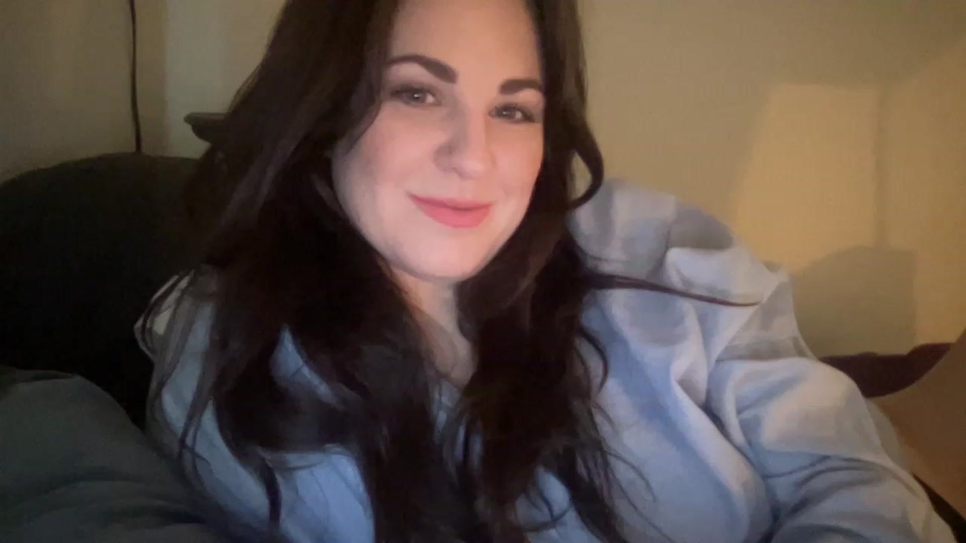 Gallery image thumbnail from PennieGold's myfreecams stream on, 01/18/2023, 21:16 image 6 of 20