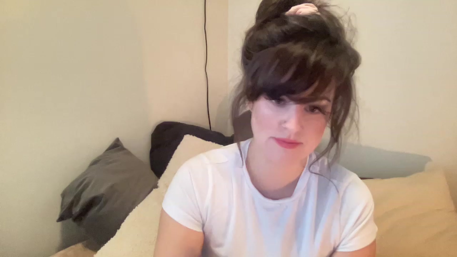 Gallery image thumbnail from PennieGold's myfreecams stream on, 02/07/2023, 19:21 image 7 of 20