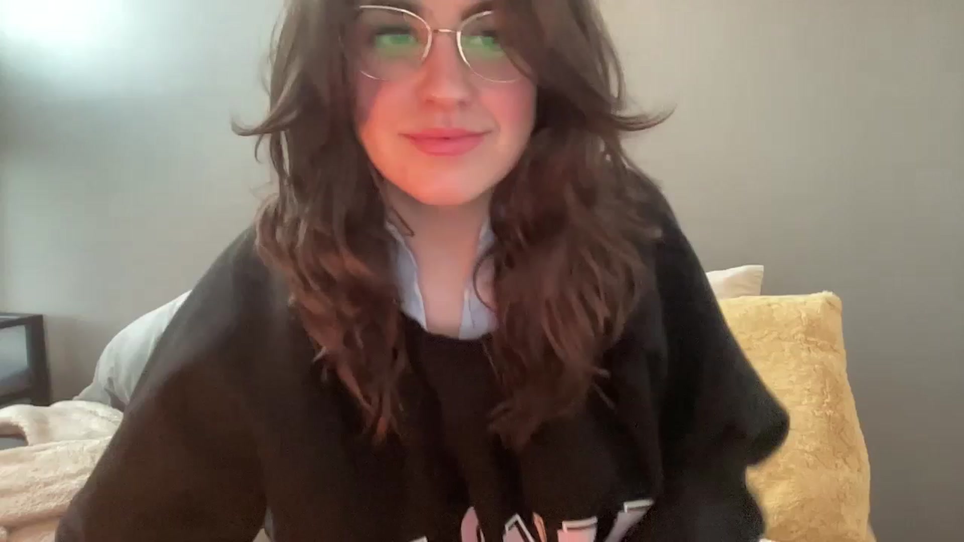 Gallery image thumbnail from PennieGold's myfreecams stream on, 06/04/2023, 02:10 image 1 of 20