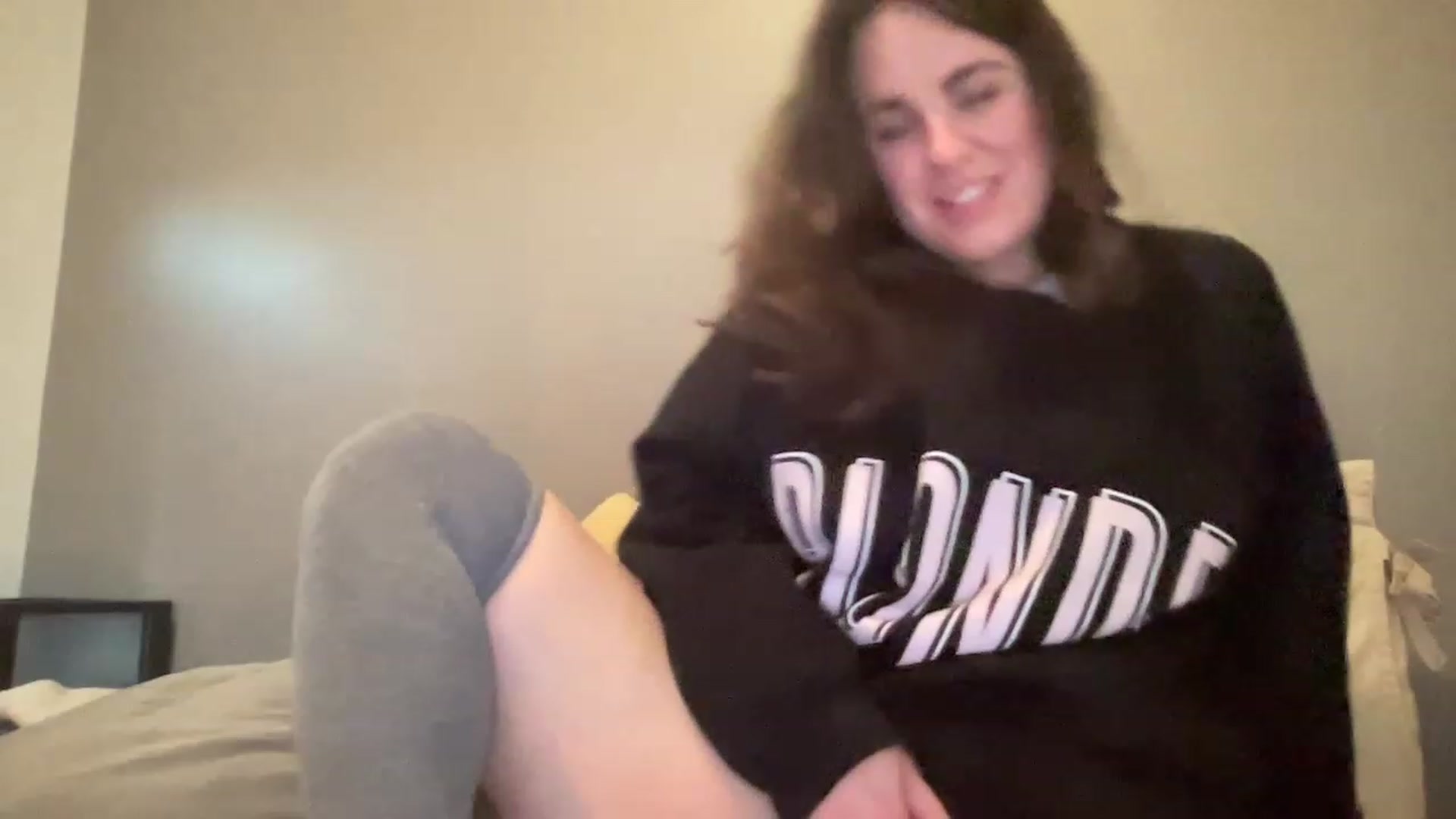 Gallery image thumbnail from PennieGold's myfreecams stream on, 06/04/2023, 04:00 image 8 of 20