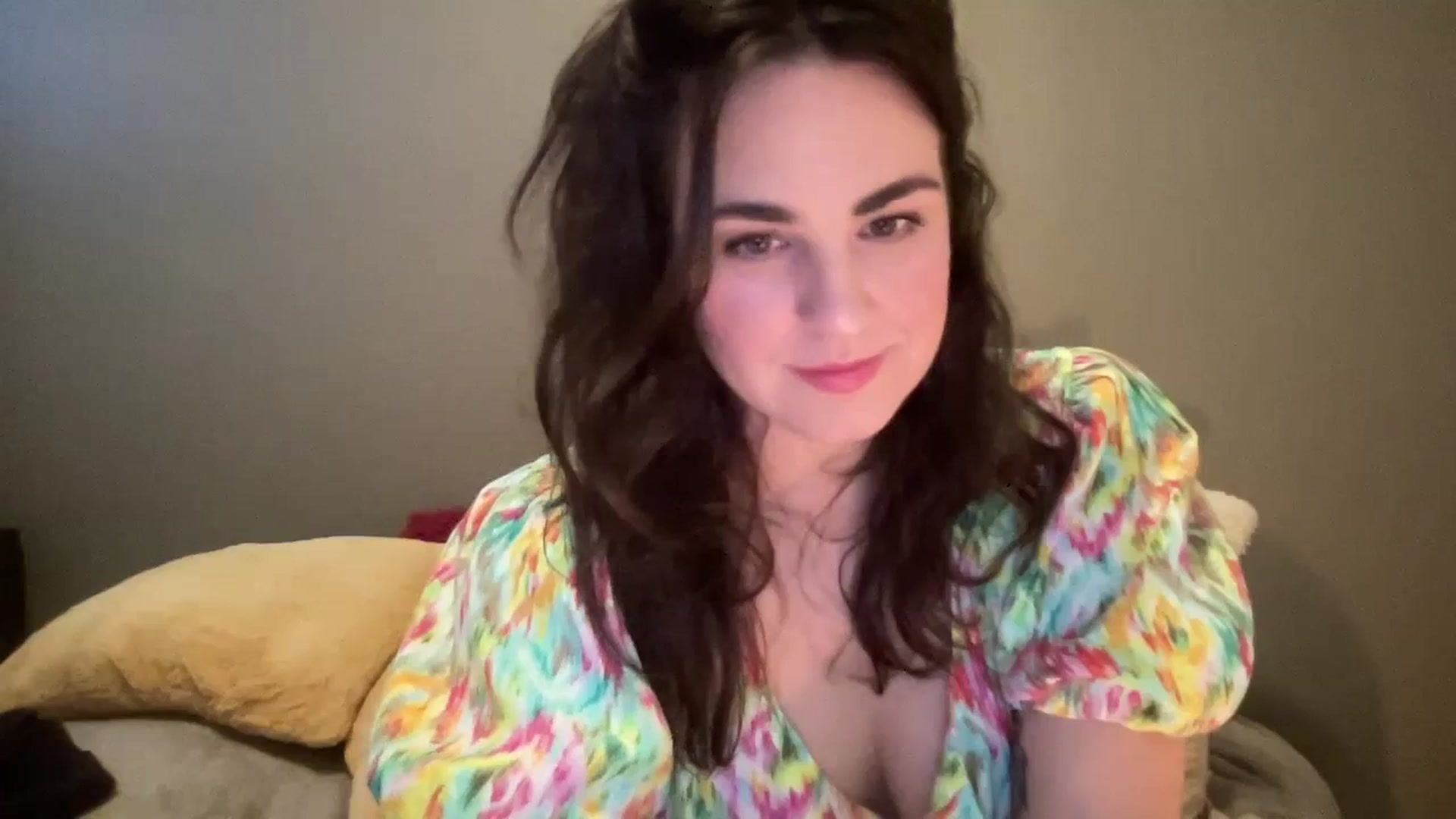 Gallery image thumbnail from PennieGold's myfreecams stream on, 06/18/2023, 04:34 image 6 of 20