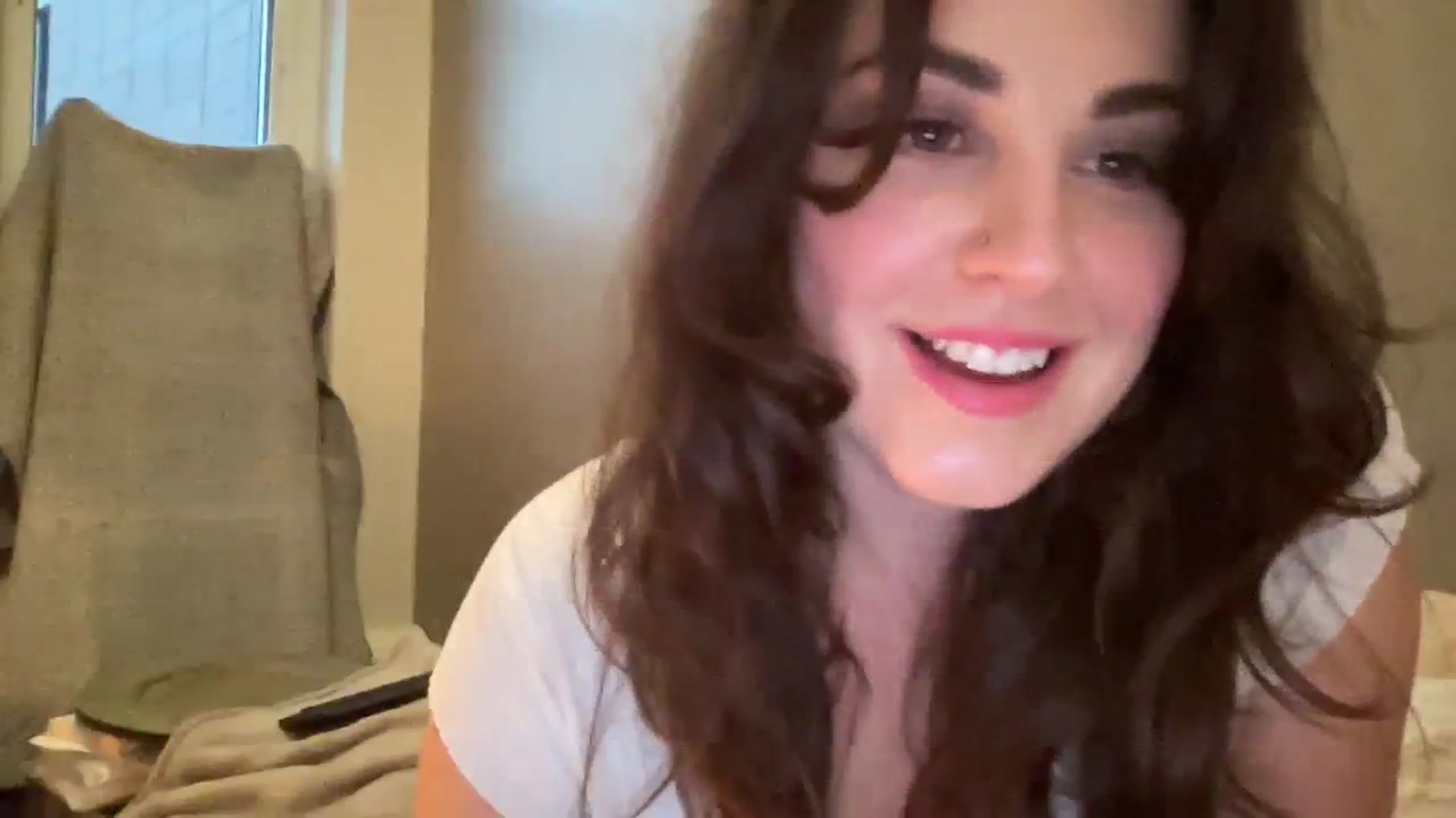 Gallery image thumbnail from PennieGold's myfreecams stream on, 08/22/2023, 02:17 image 16 of 20
