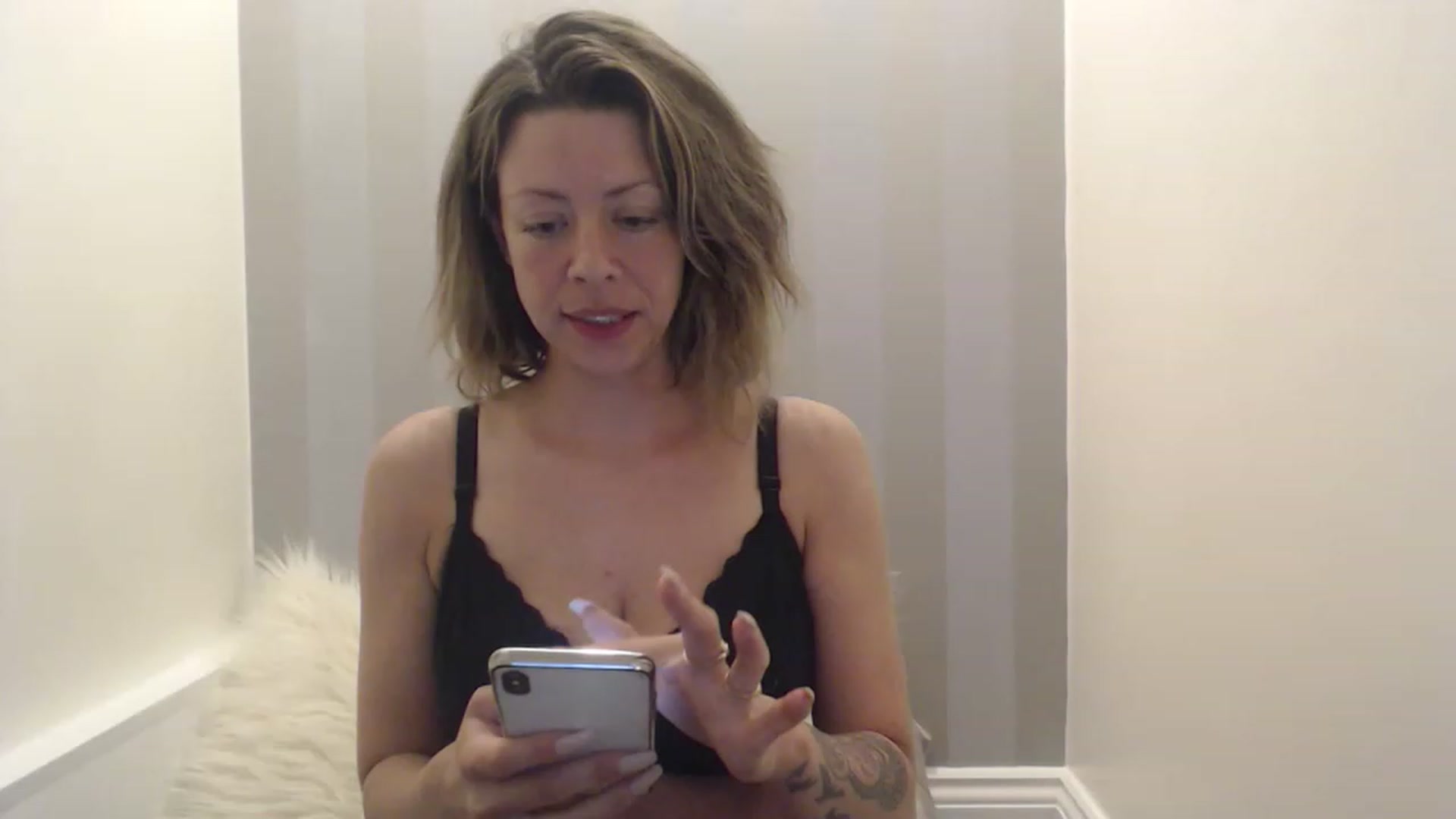 Gallery image thumbnail from Penny_Pockets's myfreecams stream on, 03/22/2023, 11:31 image 11 of 20