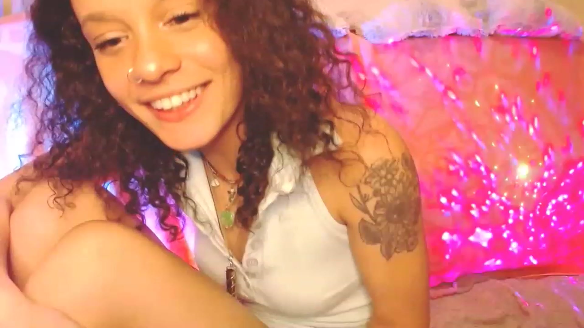 Gallery image thumbnail from Pennypixie's myfreecams stream on, 12/15/2022, 01:23 image 7 of 20