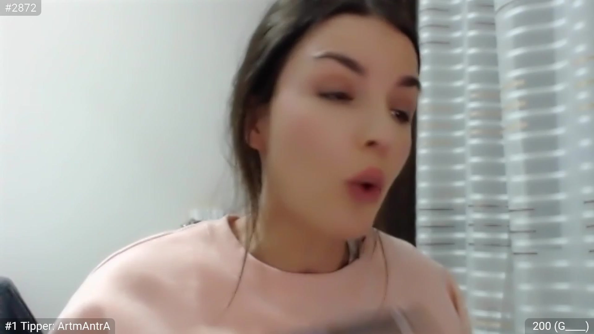 Gallery image thumbnail from Peppermint's myfreecams stream on, 11/12/2023, 24:35 image 16 of 20