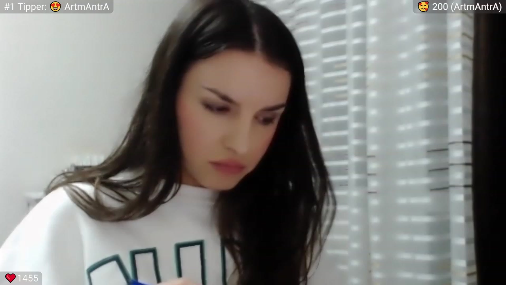 Gallery image thumbnail from Peppermint's myfreecams stream on, 01/29/2024, 24:36 image 9 of 20