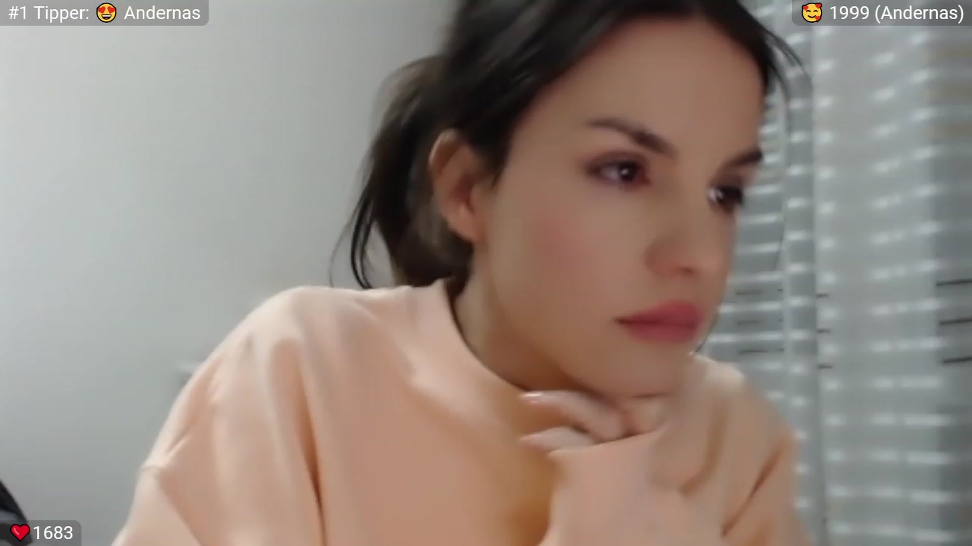 Gallery image thumbnail from Peppermint's myfreecams stream on, 02/03/2024, 23:33 image 13 of 20