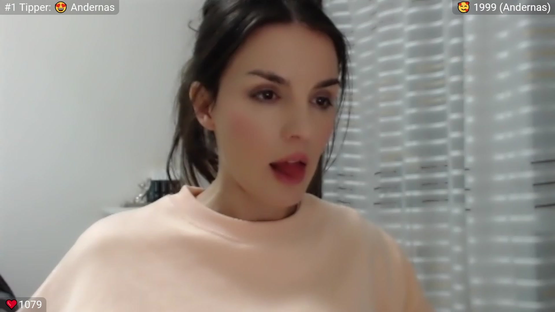 Gallery image thumbnail from Peppermint's myfreecams stream on, 02/04/2024, 24:25 image 16 of 20