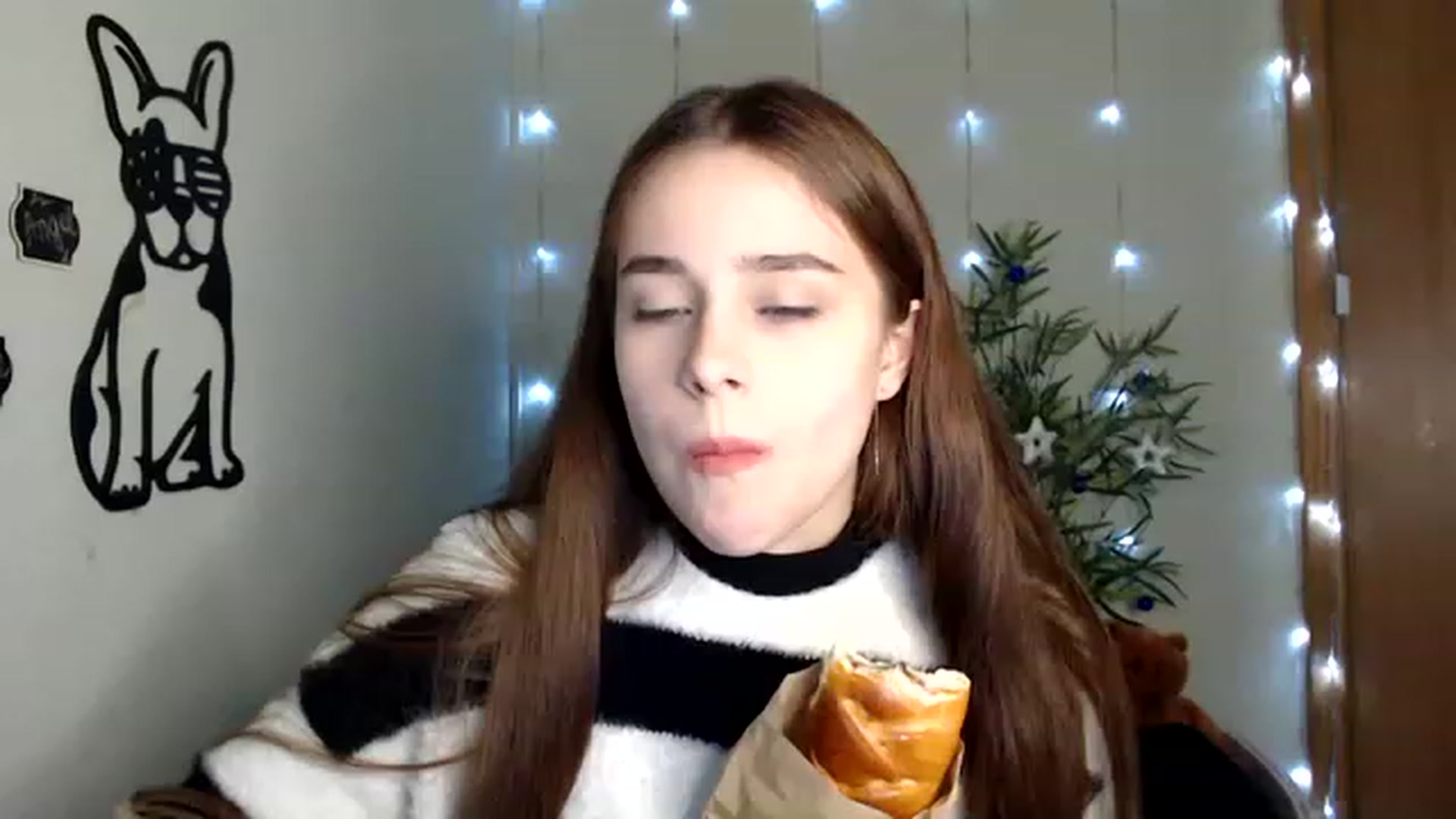 Gallery image thumbnail from PepperoniXXX's myfreecams stream on, 12/06/2022, 16:25 image 10 of 20