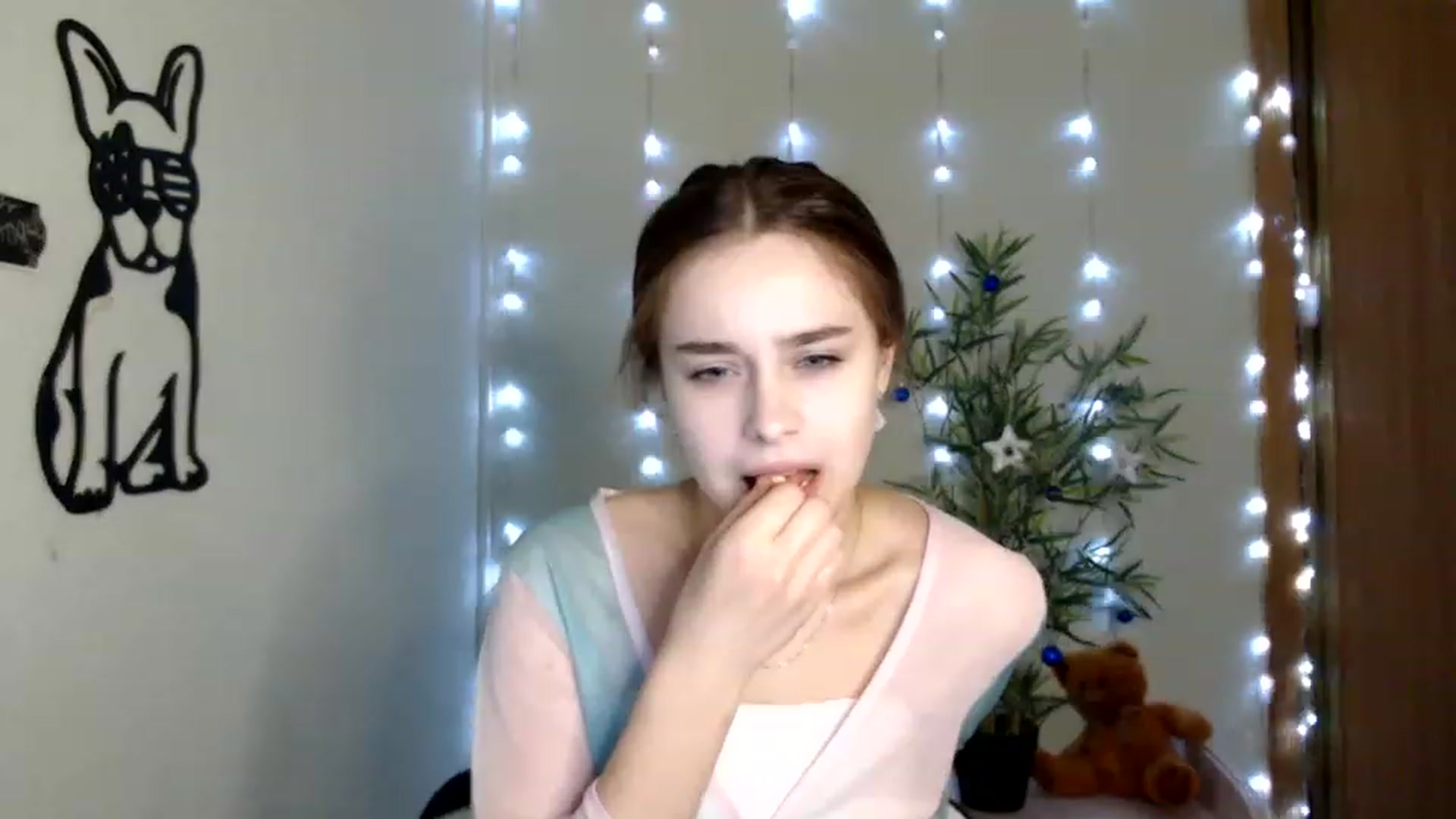 Gallery image thumbnail from PepperoniXXX's myfreecams stream on, 12/10/2022, 15:03 image 16 of 20