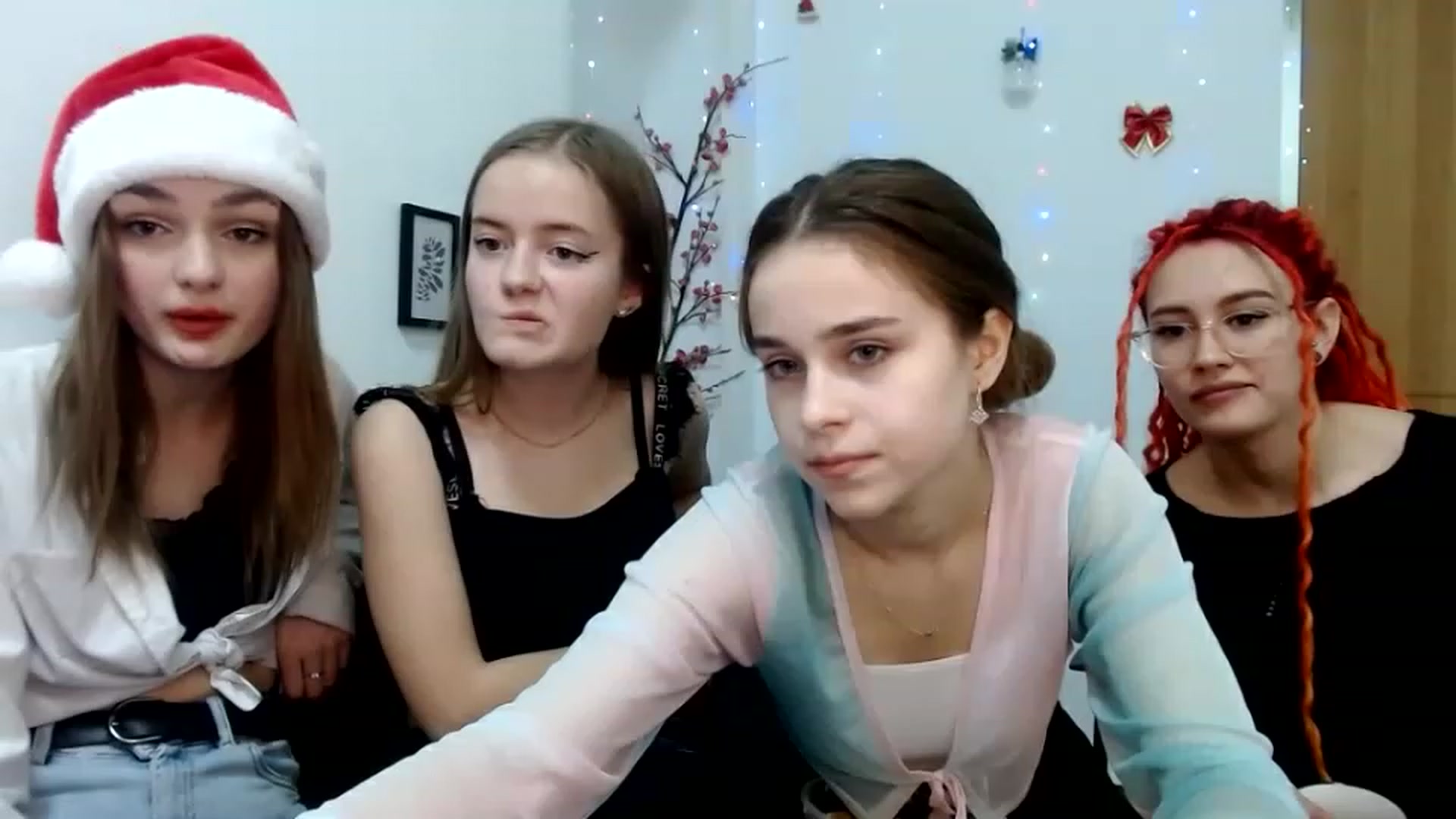 Gallery image thumbnail from PepperoniXXX's myfreecams stream on, 12/10/2022, 17:01 image 11 of 20