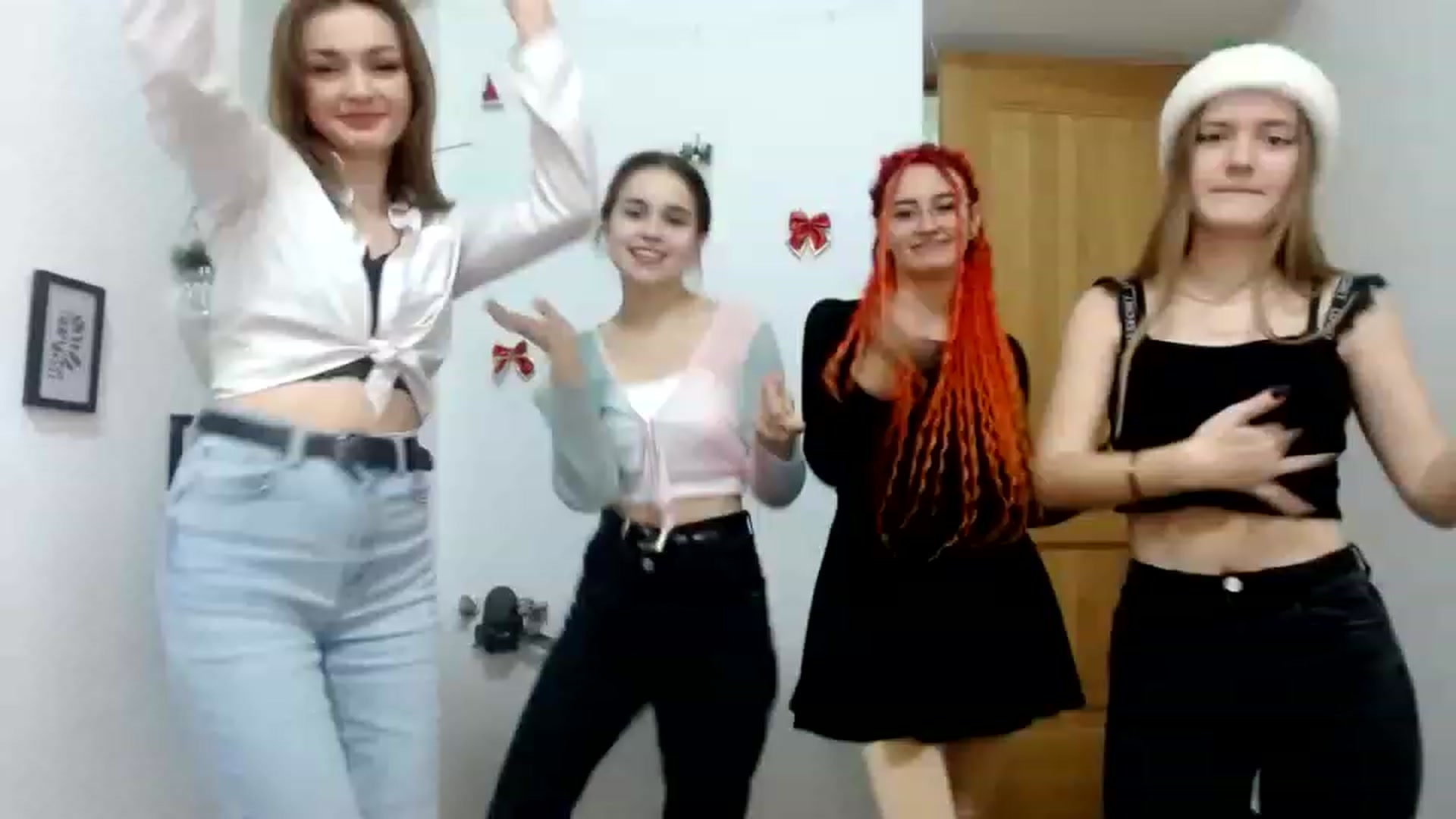 Gallery image thumbnail from PepperoniXXX's myfreecams stream on, 12/10/2022, 17:58 image 18 of 20
