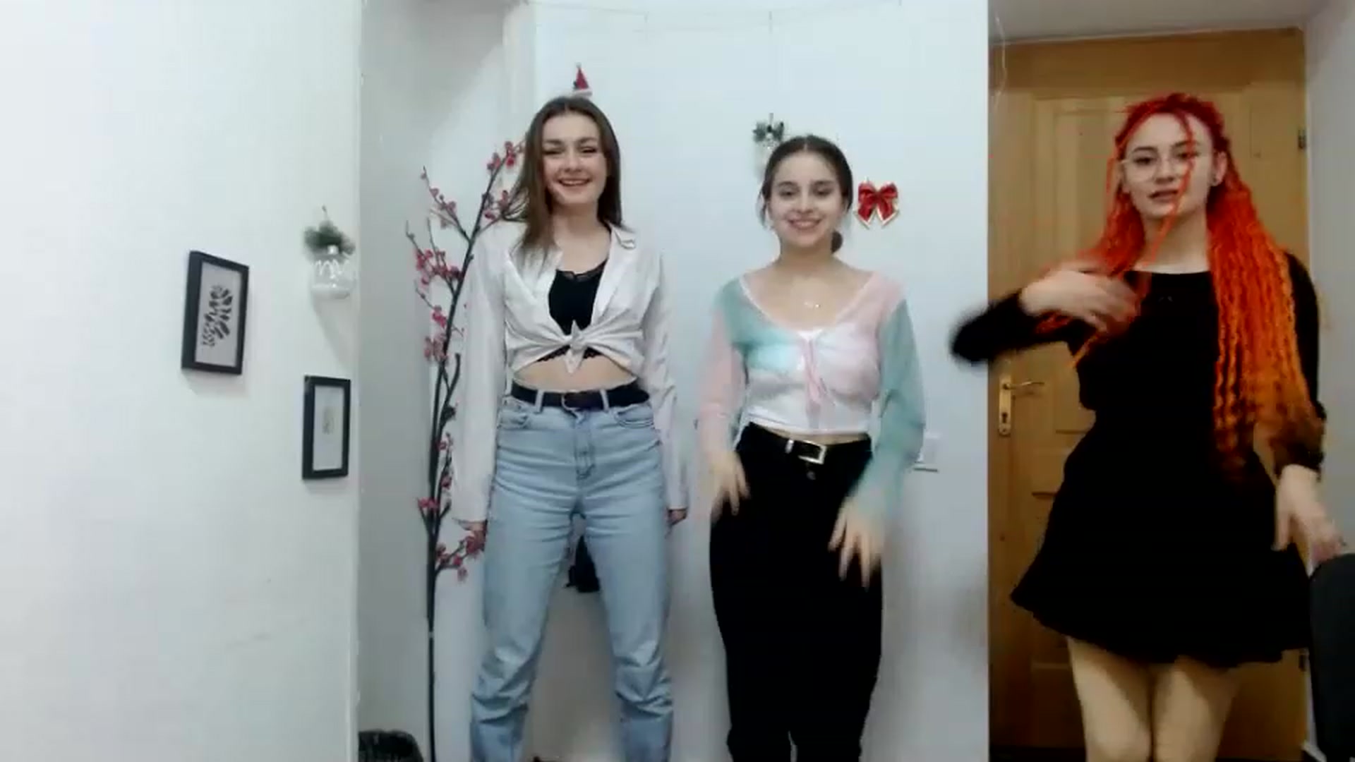 Gallery image thumbnail from PepperoniXXX's myfreecams stream on, 12/10/2022, 17:58 image 12 of 20