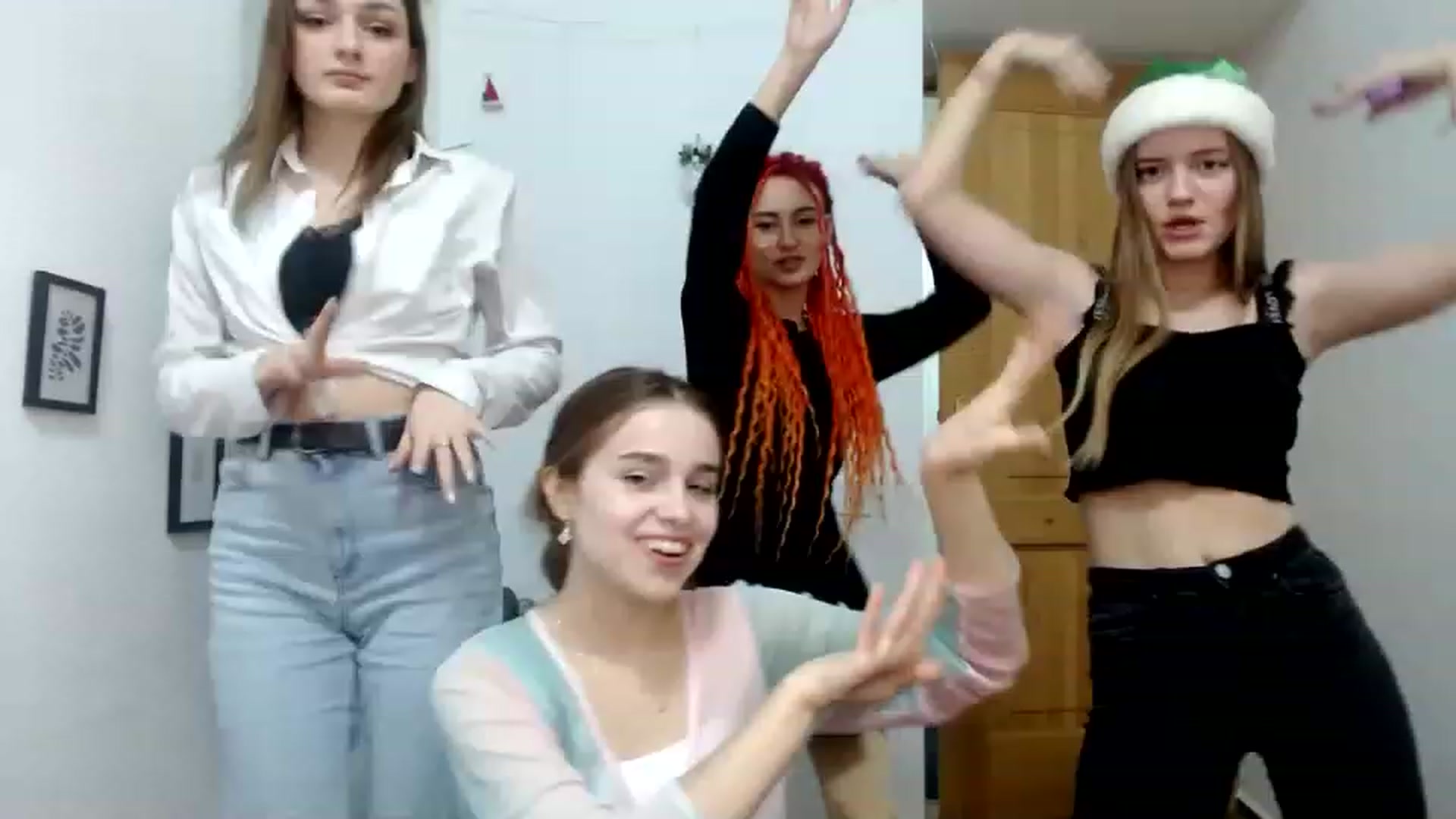 Gallery image thumbnail from PepperoniXXX's myfreecams stream on, 12/10/2022, 17:58 image 17 of 20