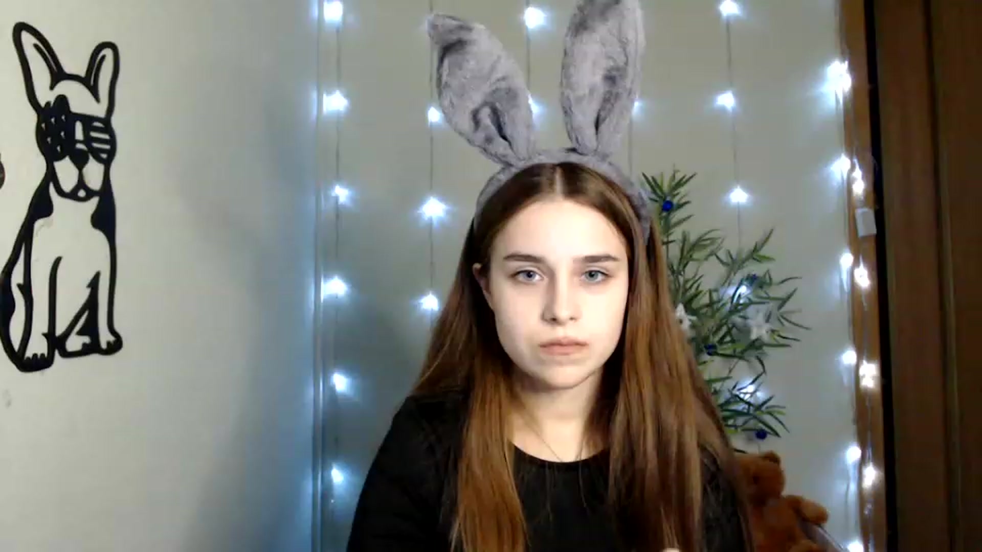 Gallery image thumbnail from PepperoniXXX's myfreecams stream on, 12/18/2022, 17:31 image 18 of 20