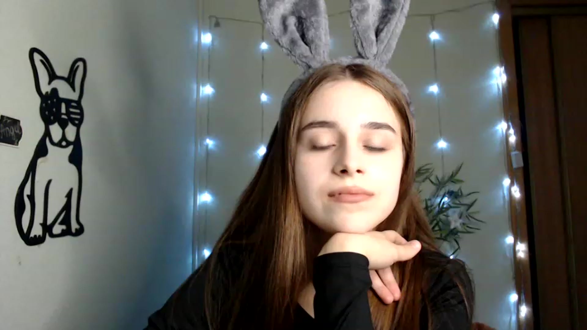 Gallery image thumbnail from PepperoniXXX's myfreecams stream on, 12/18/2022, 17:31 image 2 of 20