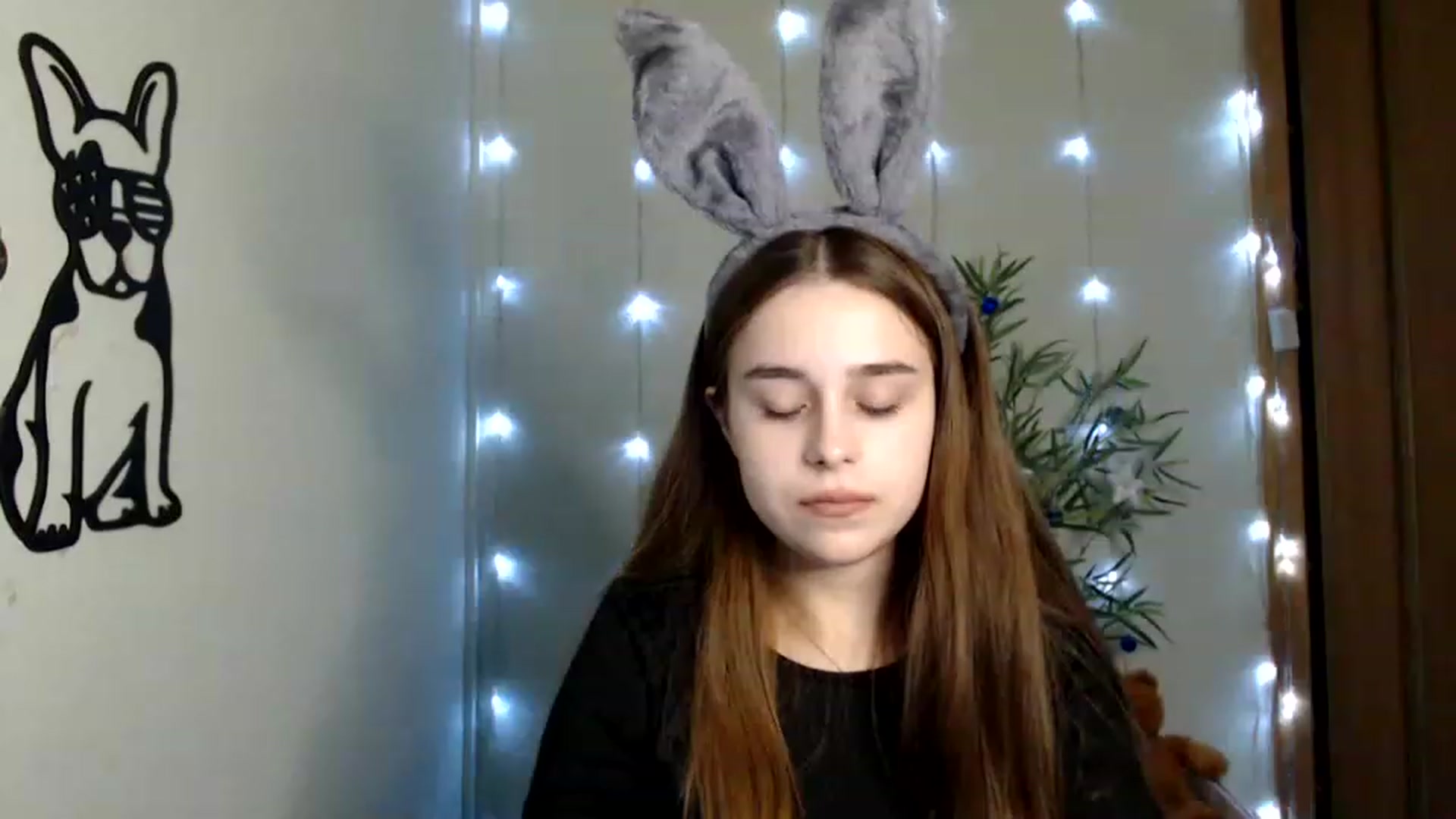 Gallery image thumbnail from PepperoniXXX's myfreecams stream on, 12/18/2022, 17:31 image 17 of 20
