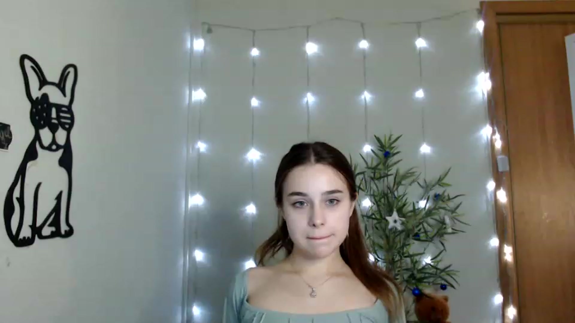 Gallery image thumbnail from PepperoniXXX's myfreecams stream on, 12/30/2022, 15:21 image 15 of 20