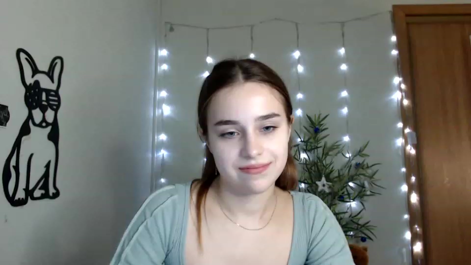 Gallery image thumbnail from PepperoniXXX's myfreecams stream on, 12/30/2022, 18:11 image 10 of 20