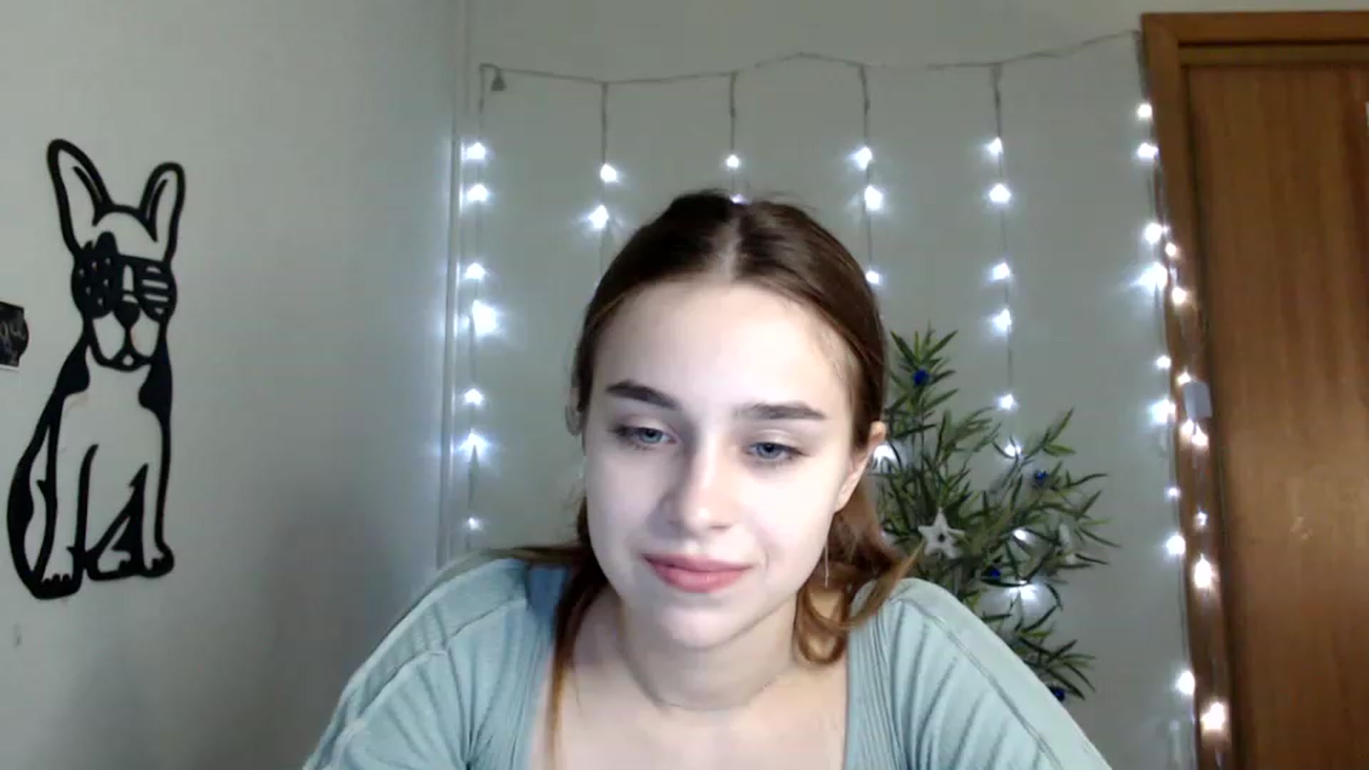 Gallery image thumbnail from PepperoniXXX's myfreecams stream on, 12/30/2022, 18:11 image 17 of 20