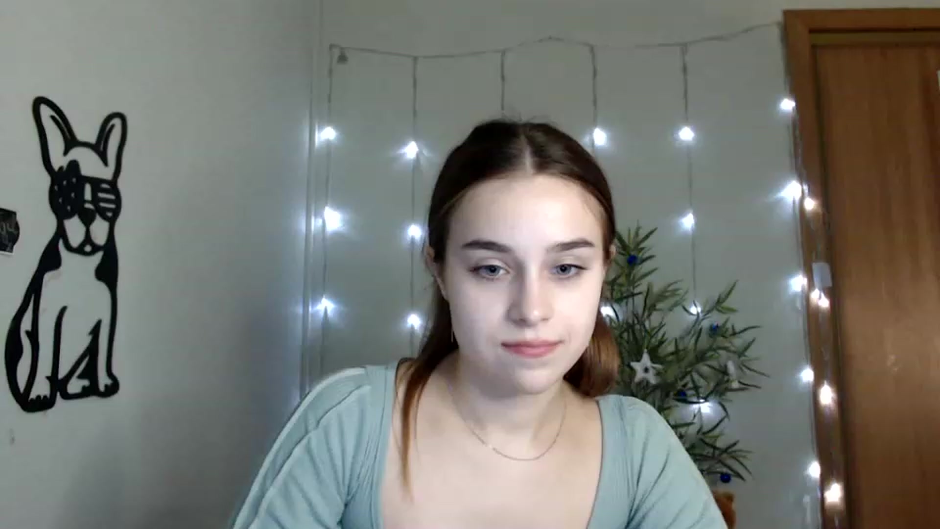 Gallery image thumbnail from PepperoniXXX's myfreecams stream on, 12/30/2022, 18:11 image 12 of 20