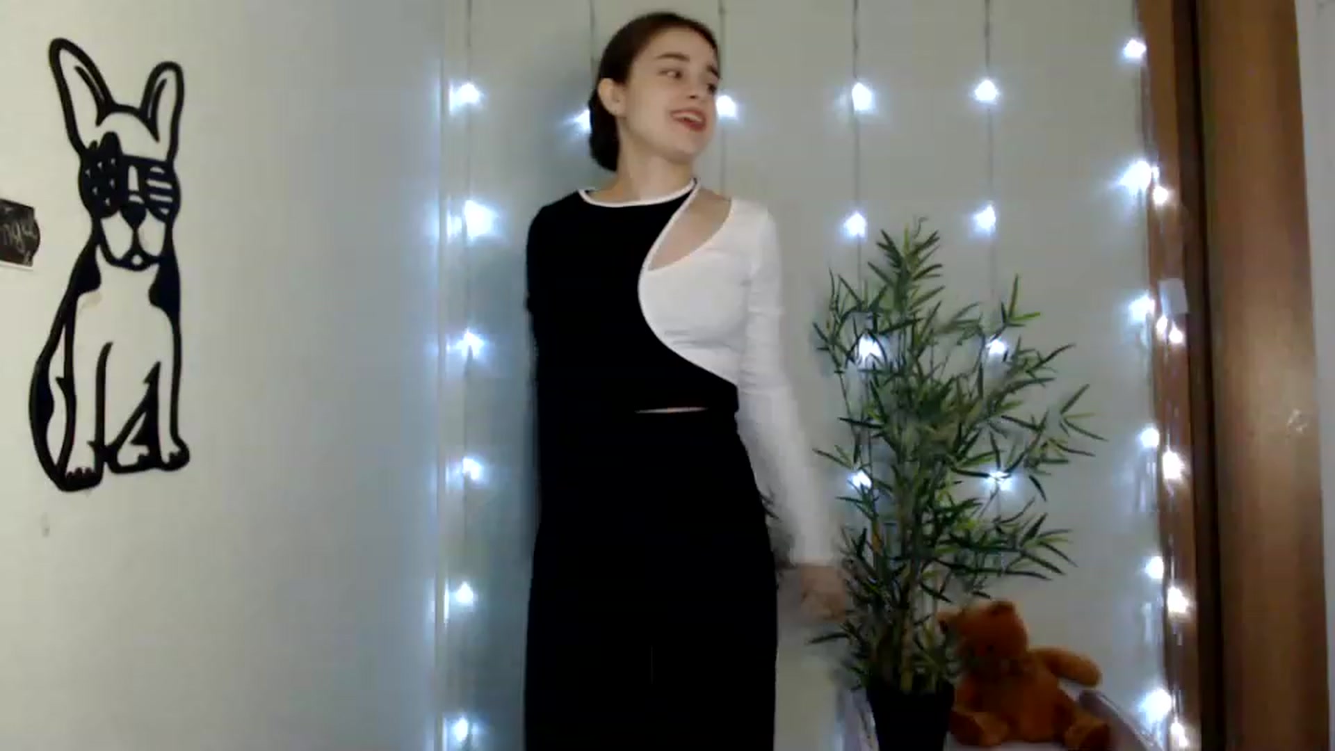 Gallery image thumbnail from PepperoniXXX's myfreecams stream on, 01/21/2023, 14:40 image 3 of 20