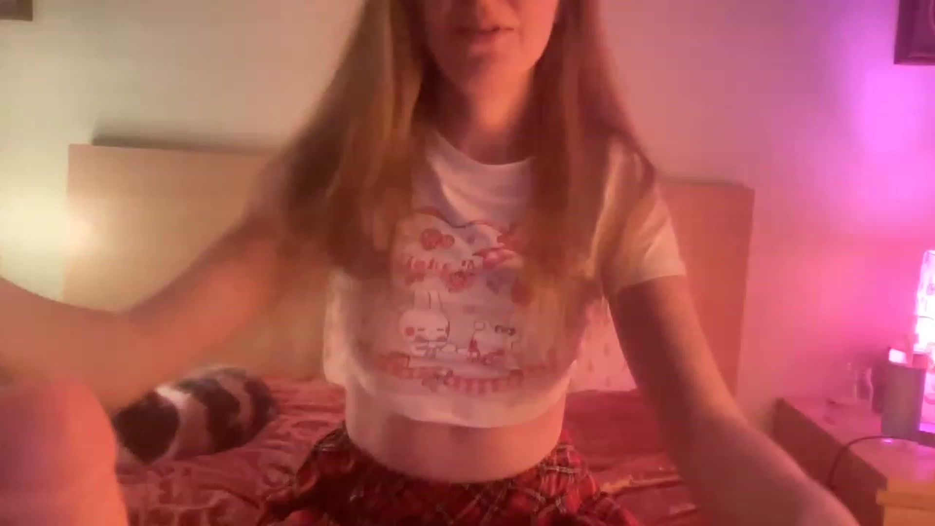 Gallery image thumbnail from Peppymint's myfreecams stream on, 04/06/2023, 06:12 image 1 of 20