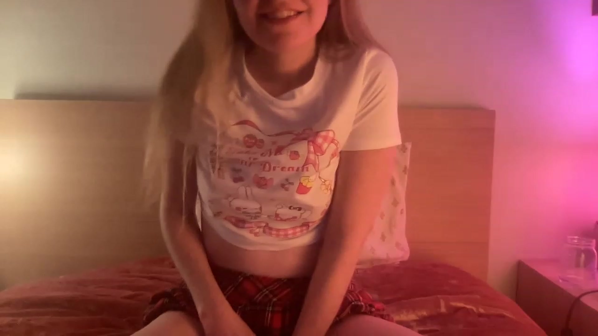 Gallery image thumbnail from Peppymint's myfreecams stream on, 04/06/2023, 06:12 image 9 of 20