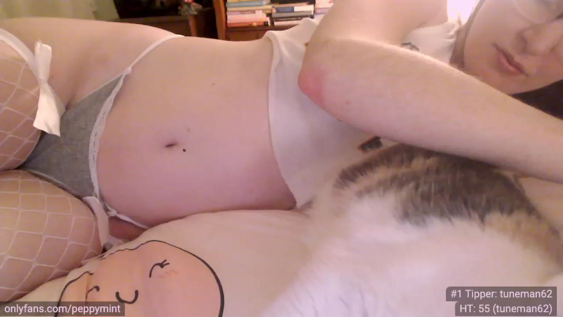 Gallery image thumbnail from Peppymint's myfreecams stream on, 05/17/2023, 05:07 image 6 of 20