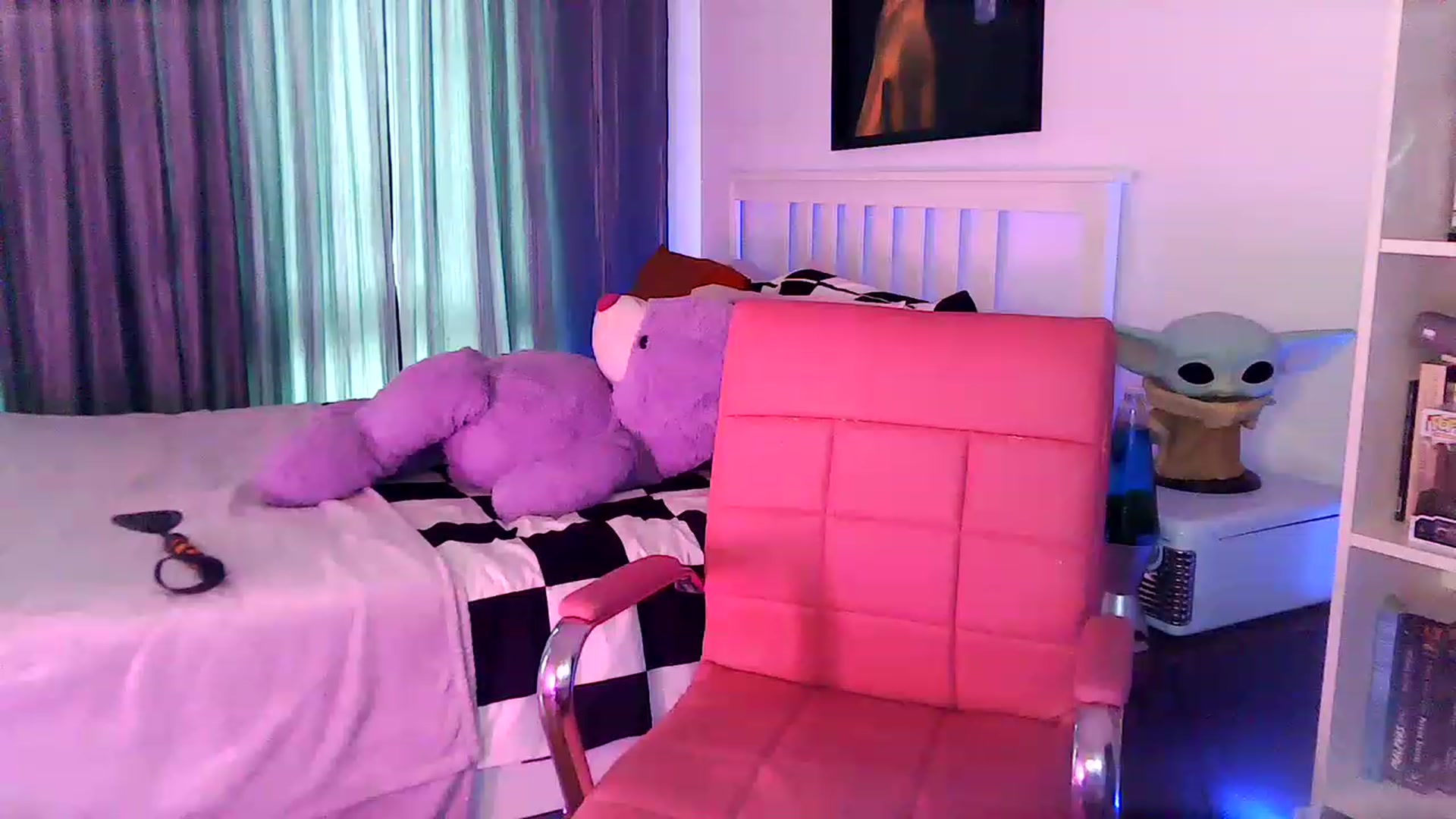 Gallery image thumbnail from Pepsi_Girl's myfreecams stream on, 07/03/2023, 24:31 image 14 of 20