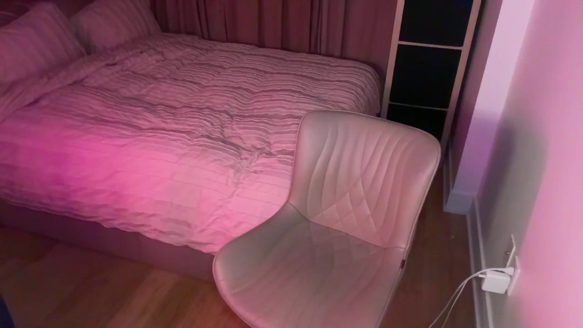 Gallery image thumbnail from Pepsi_Girl's myfreecams stream on, 09/28/2025, 19:17 image 6 of 20
