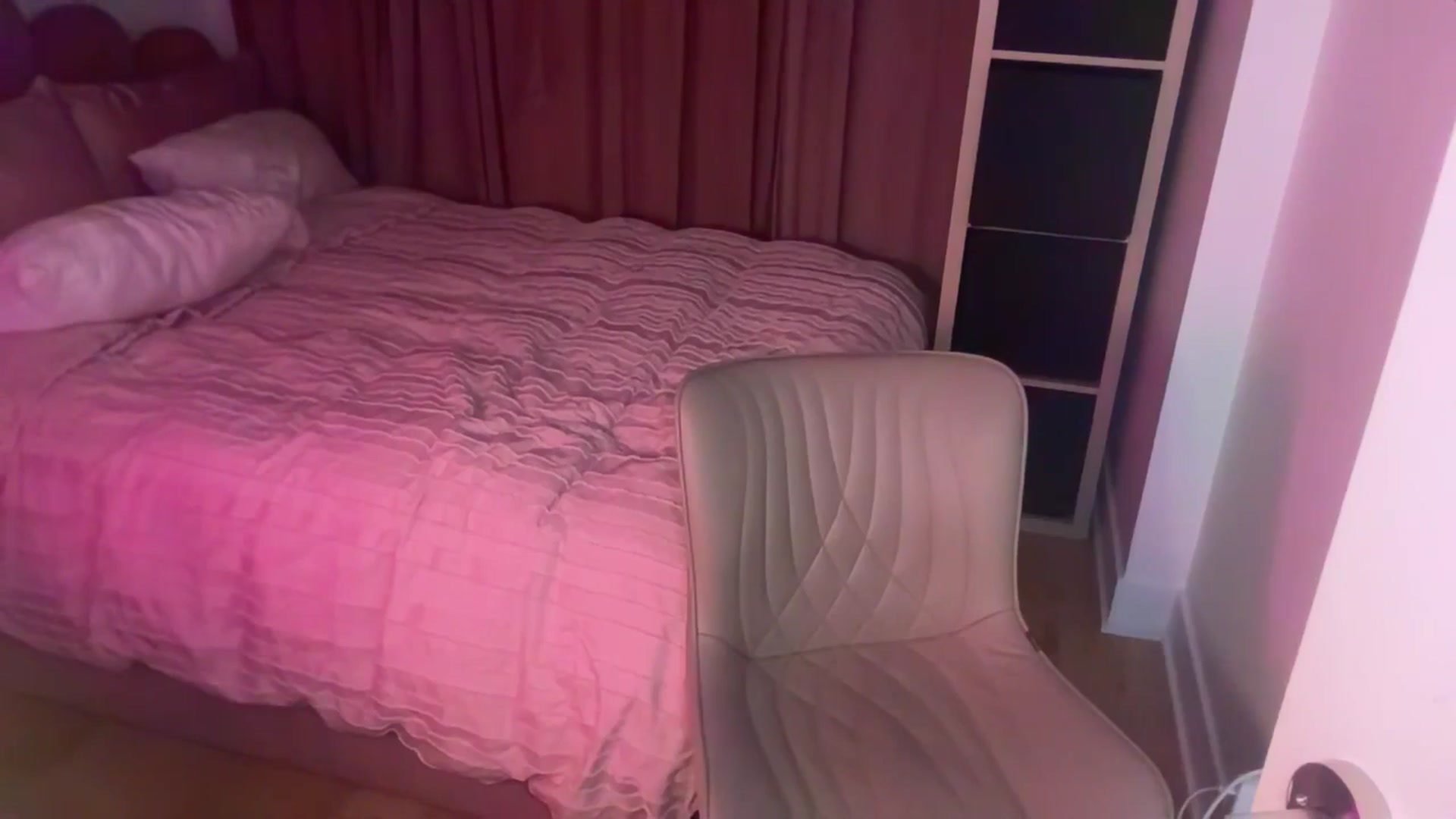 Gallery image thumbnail from Pepsi_Girl's myfreecams stream on, 10/11/2025, 20:47 image 20 of 20