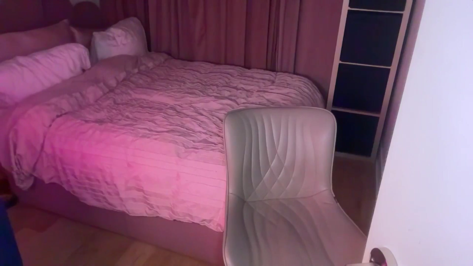 Gallery image thumbnail from Pepsi_Girl's myfreecams stream on, 10/26/2025, 23:03 image 6 of 20