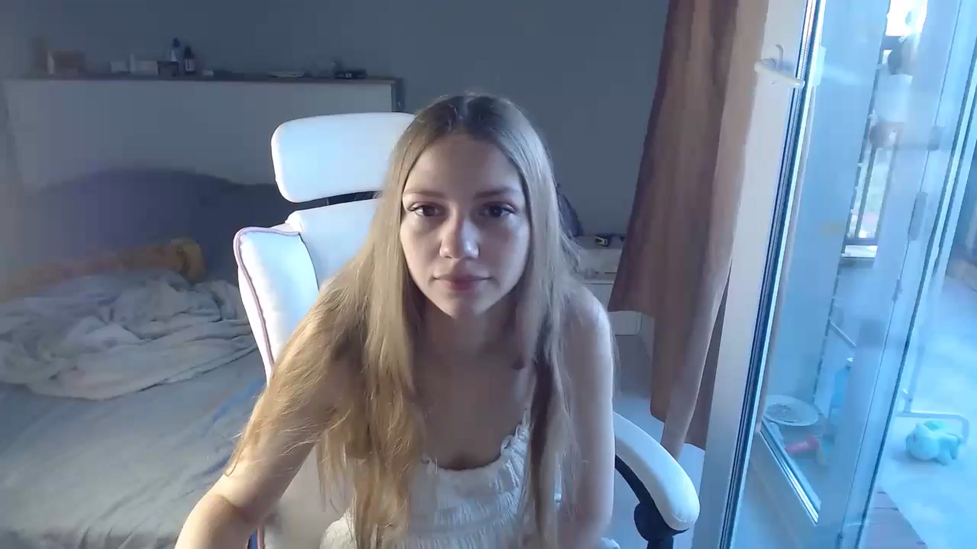 Gallery image thumbnail from Perfect_Blond's myfreecams stream on, 08/05/2024, 02:16 image 11 of 20