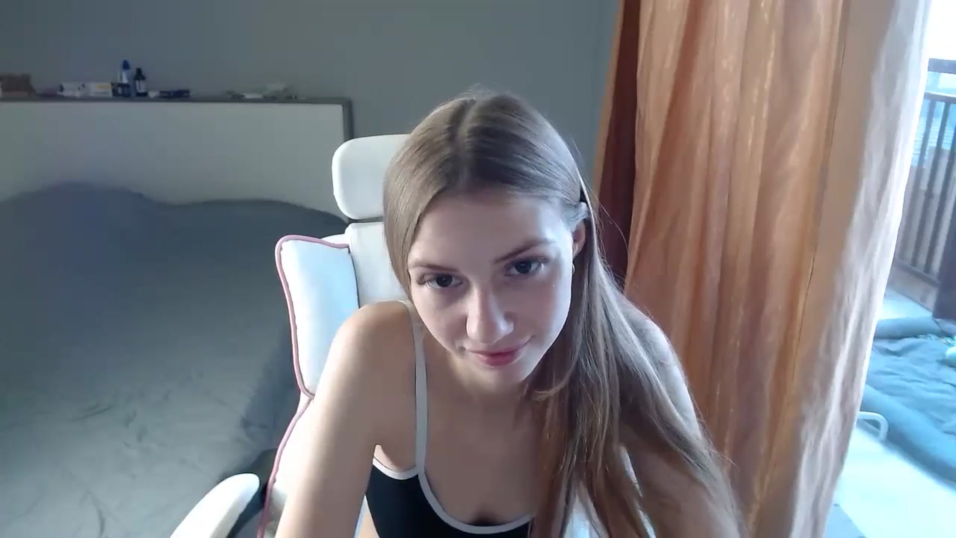 Gallery image thumbnail from Perfect_Blond's myfreecams stream on, 08/26/2024, 04:01 image 13 of 20