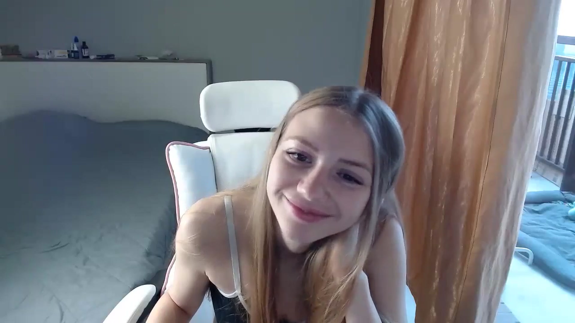 Gallery image thumbnail from Perfect_Blond's myfreecams stream on, 08/26/2024, 04:01 image 5 of 20