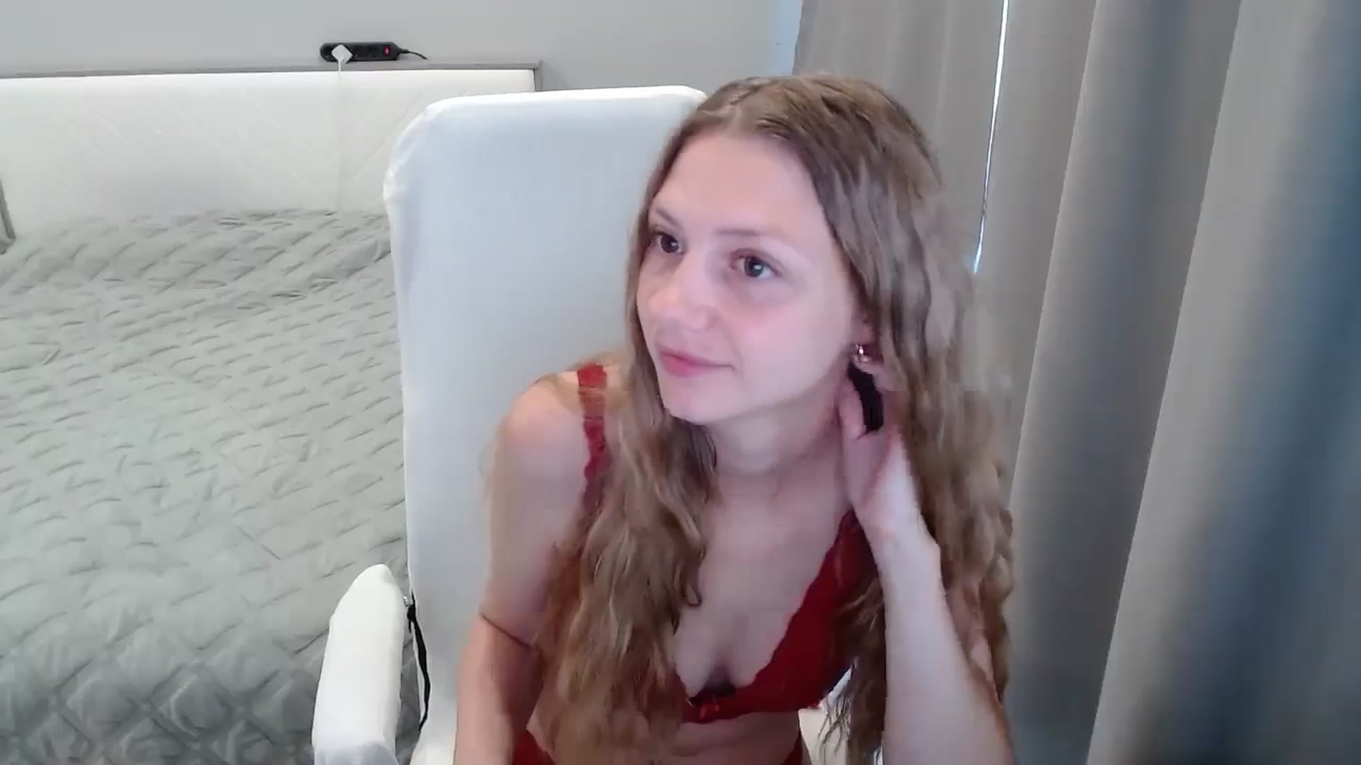 Gallery image thumbnail from Perfect_Blond's myfreecams stream on, 07/26/2025, 24:33 image 2 of 20