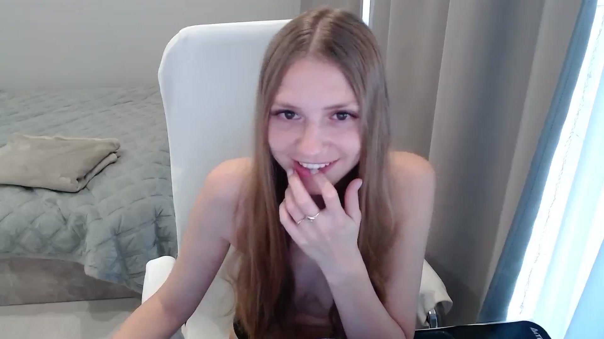 Gallery image thumbnail from Perfect_Blond's myfreecams stream on, 10/22/2025, 06:13 image 16 of 20