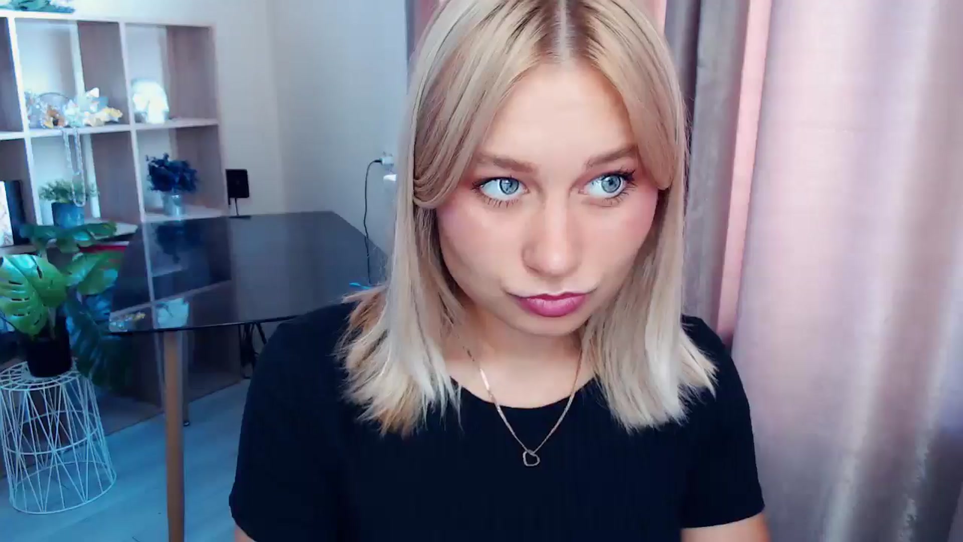Gallery image thumbnail from Perfect_Star's myfreecams stream on, 09/07/2025, 07:59 image 4 of 20