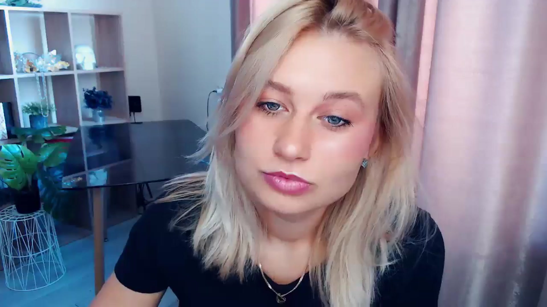 Gallery image thumbnail from Perfect_Star's myfreecams stream on, 09/07/2025, 07:59 image 5 of 20