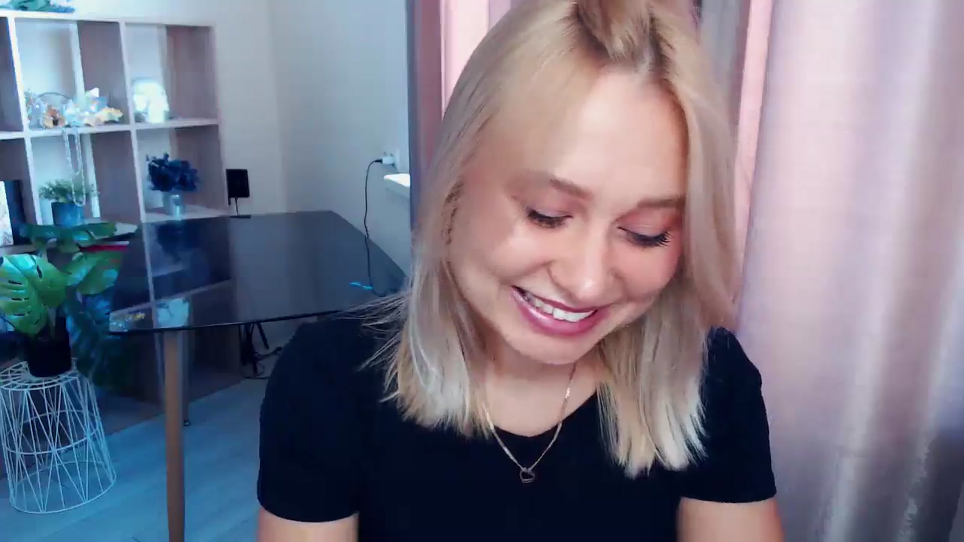 Gallery image thumbnail from Perfect_Star's myfreecams stream on, 09/07/2025, 07:59 image 7 of 20