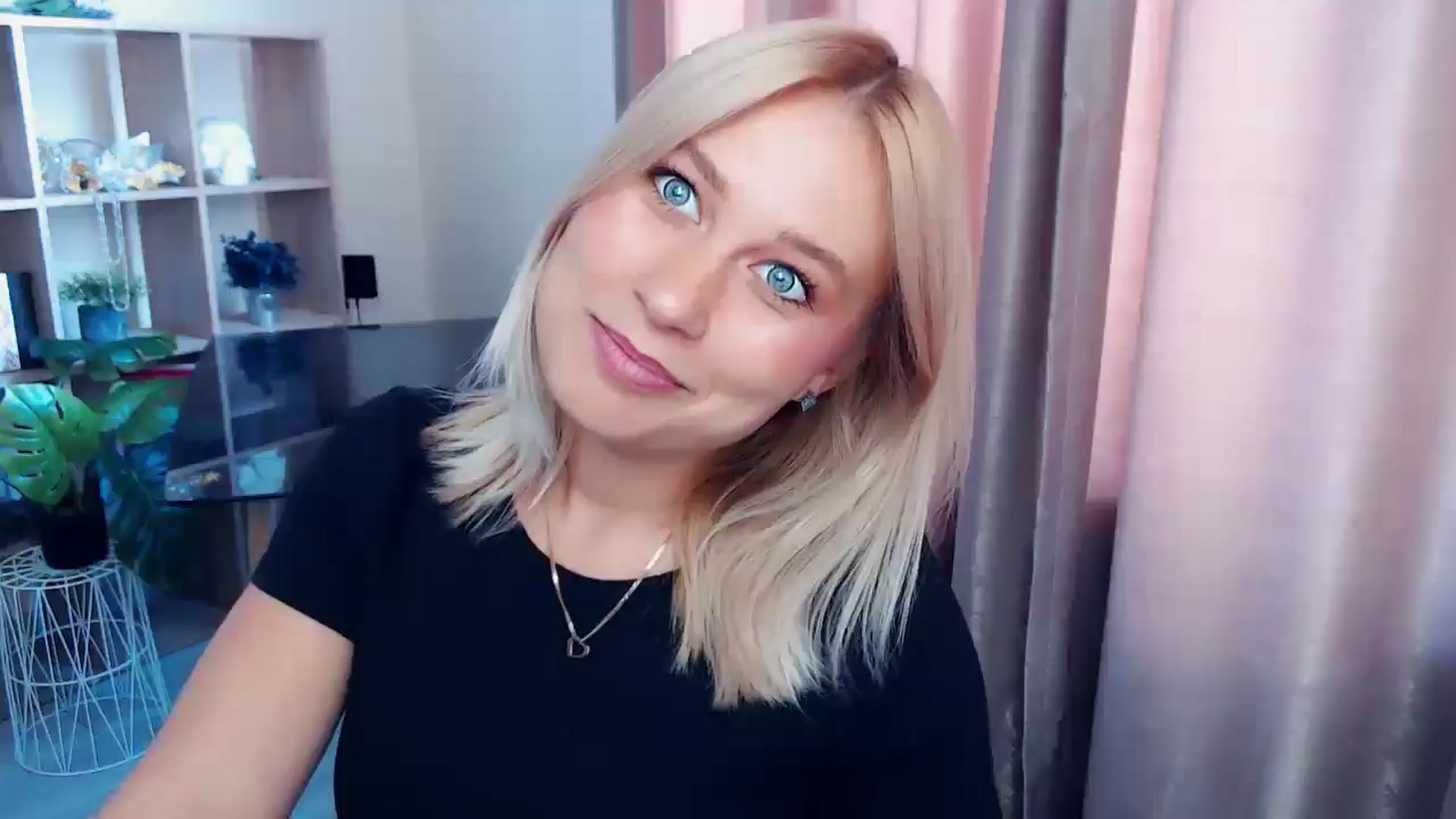 Gallery image thumbnail from Perfect_Star's myfreecams stream on, 09/07/2025, 07:59 image 14 of 20